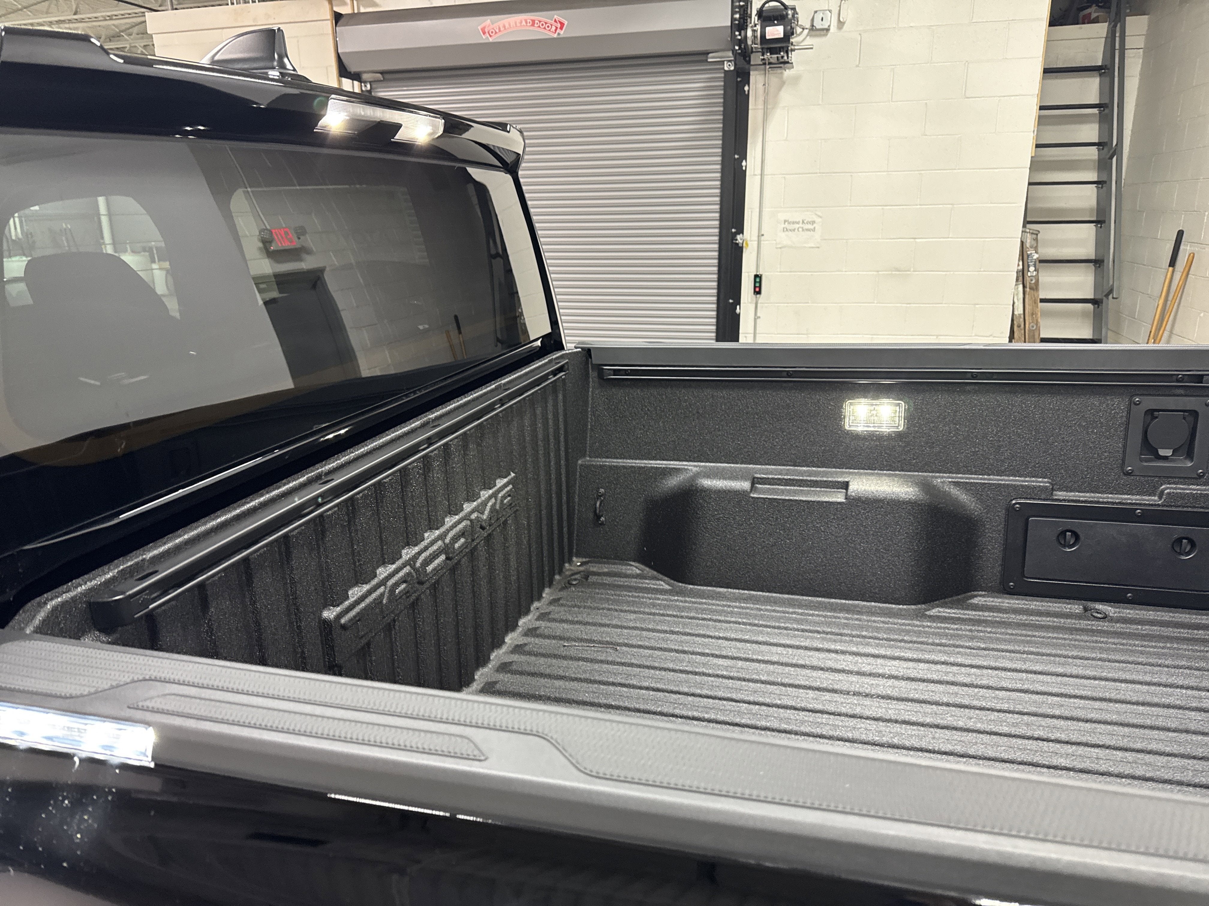 2025 Toyota Tacoma i-FORCE MAX TRD Off-Road i-FORCE MAX