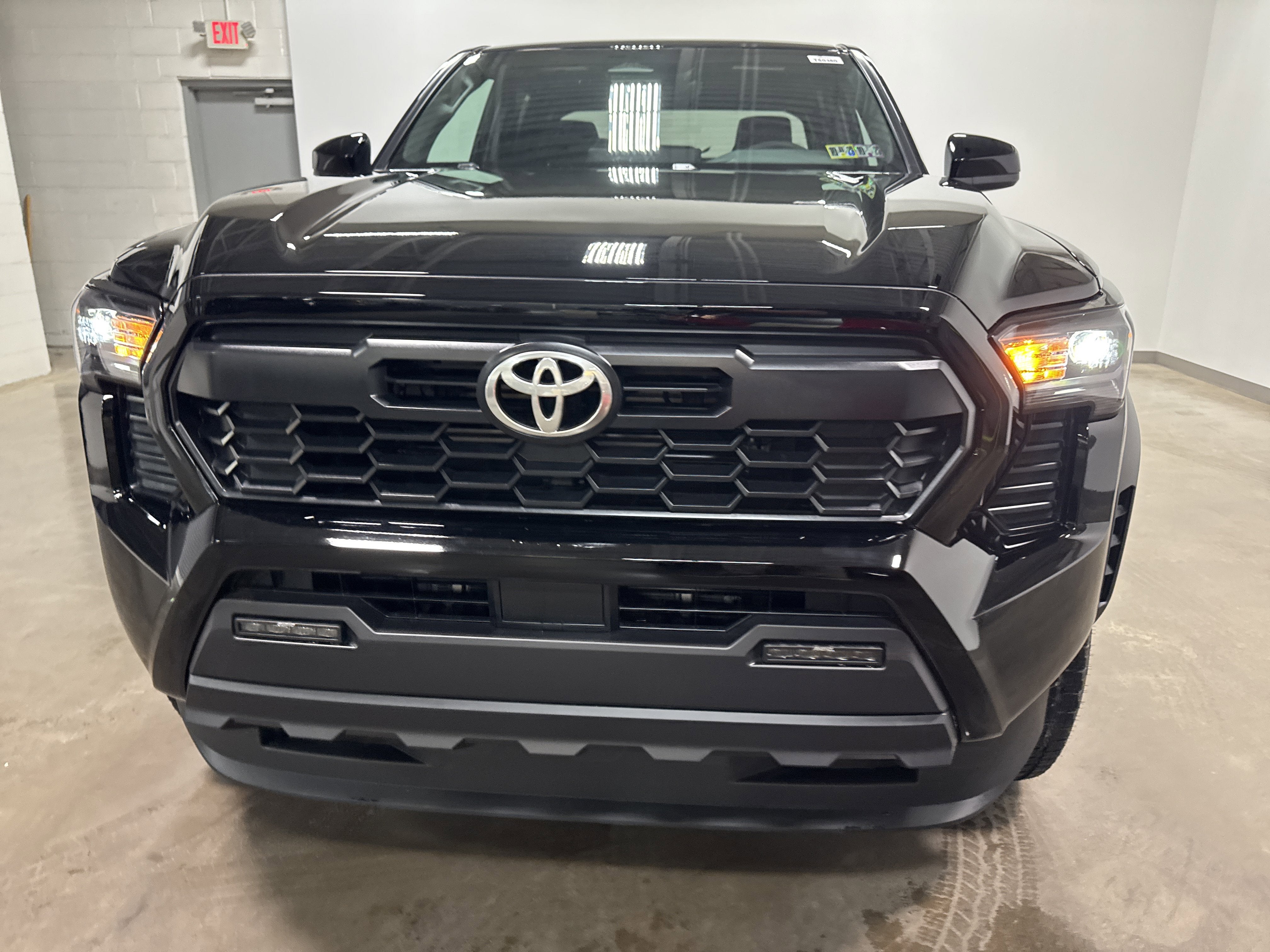 2025 Toyota Tacoma i-FORCE MAX TRD Off-Road i-FORCE MAX
