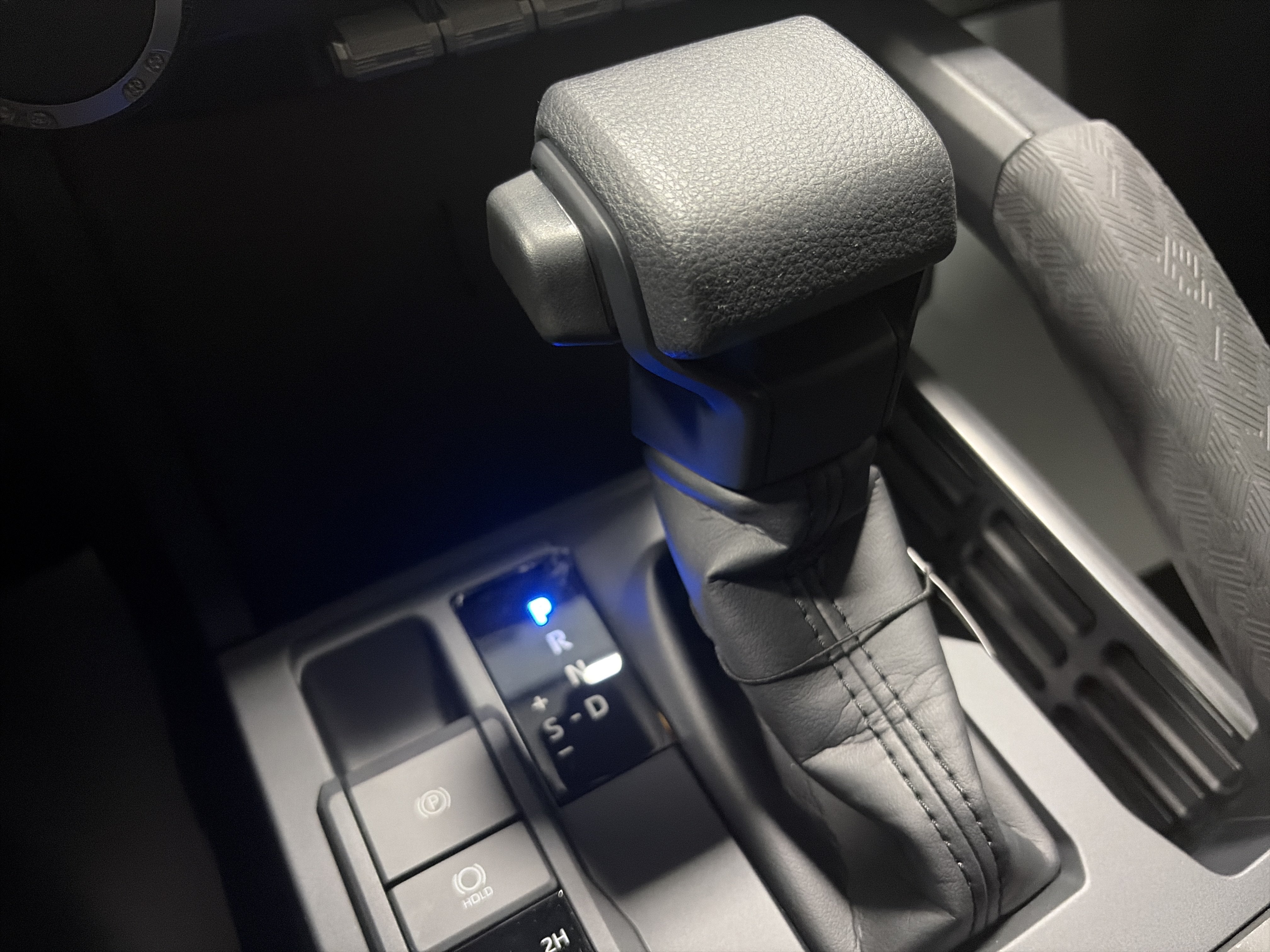 2026 Toyota Tacoma SR Double Cab 5' Bed AT