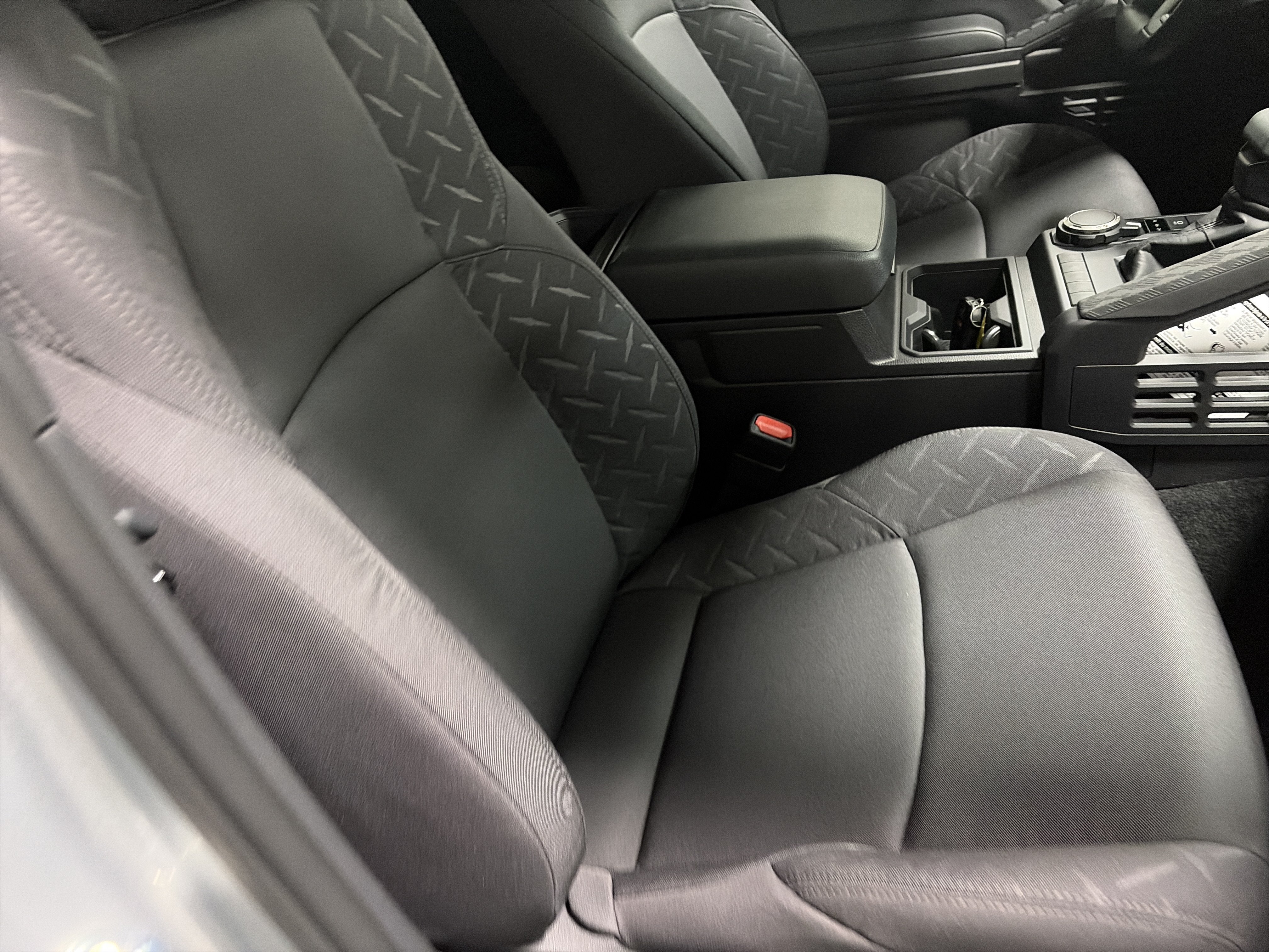 2026 Toyota Tacoma SR Double Cab 5' Bed AT