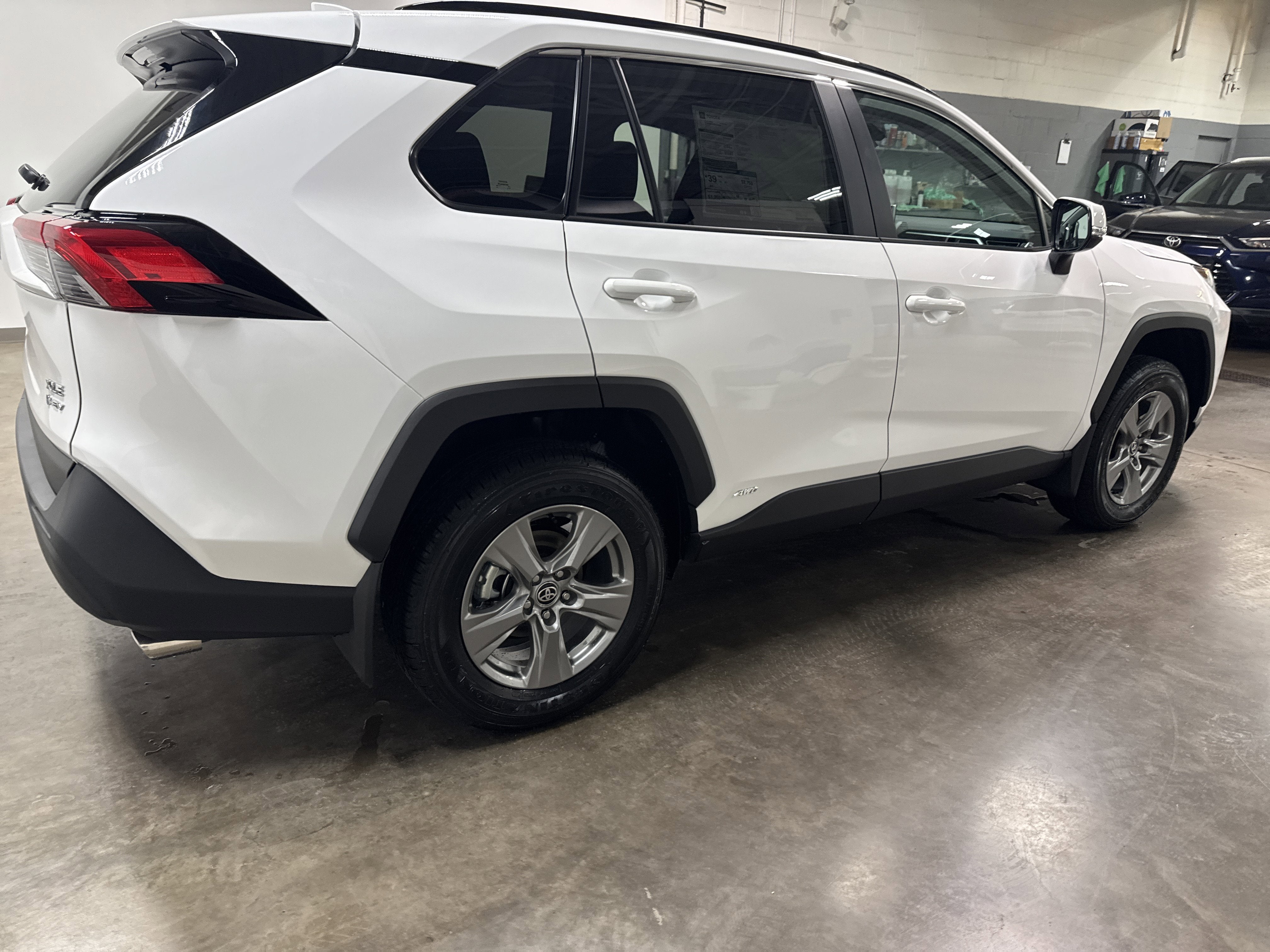2025 Toyota RAV4 Hybrid Hybrid XLE