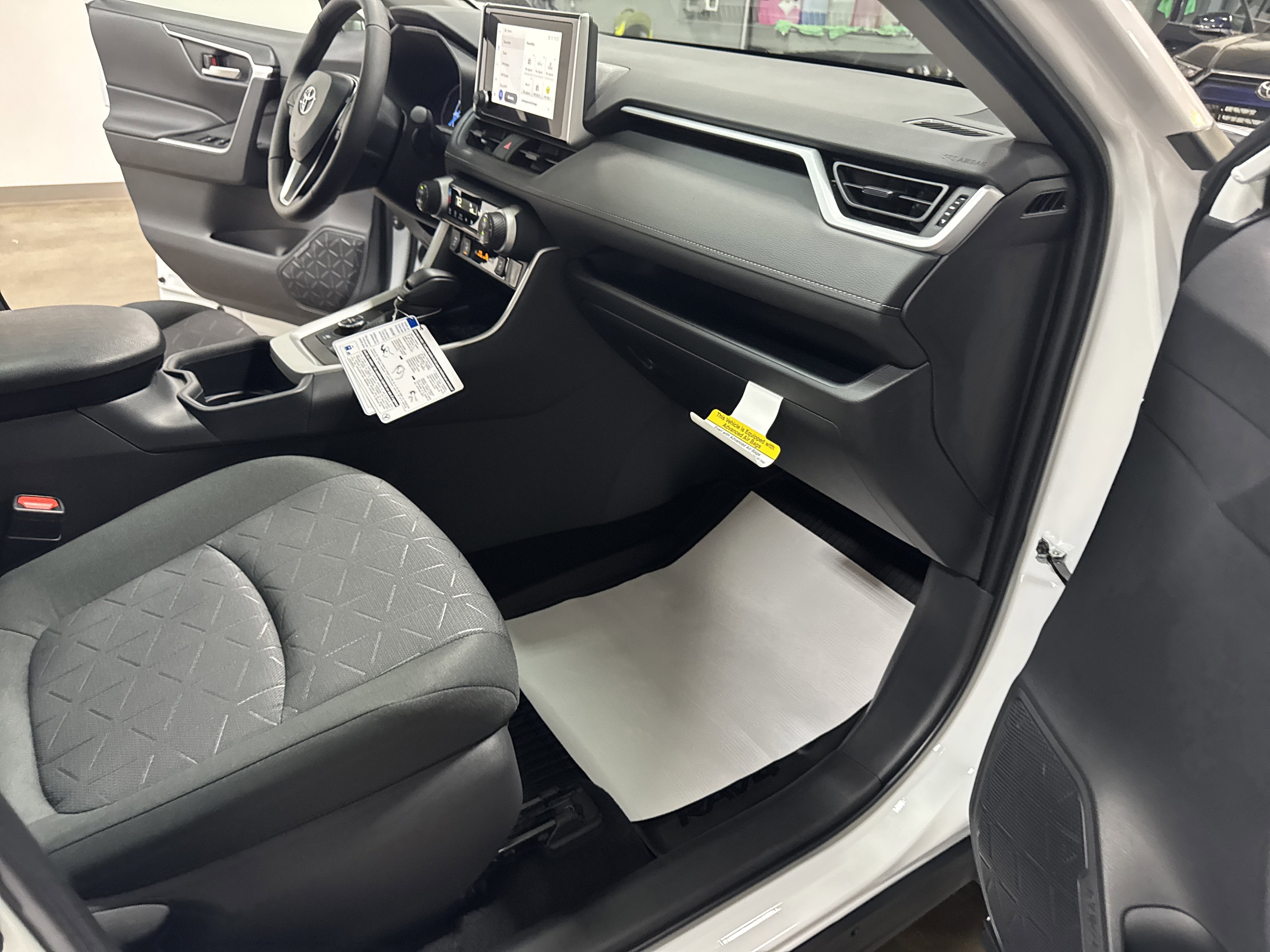 2025 Toyota RAV4 Hybrid Hybrid XLE