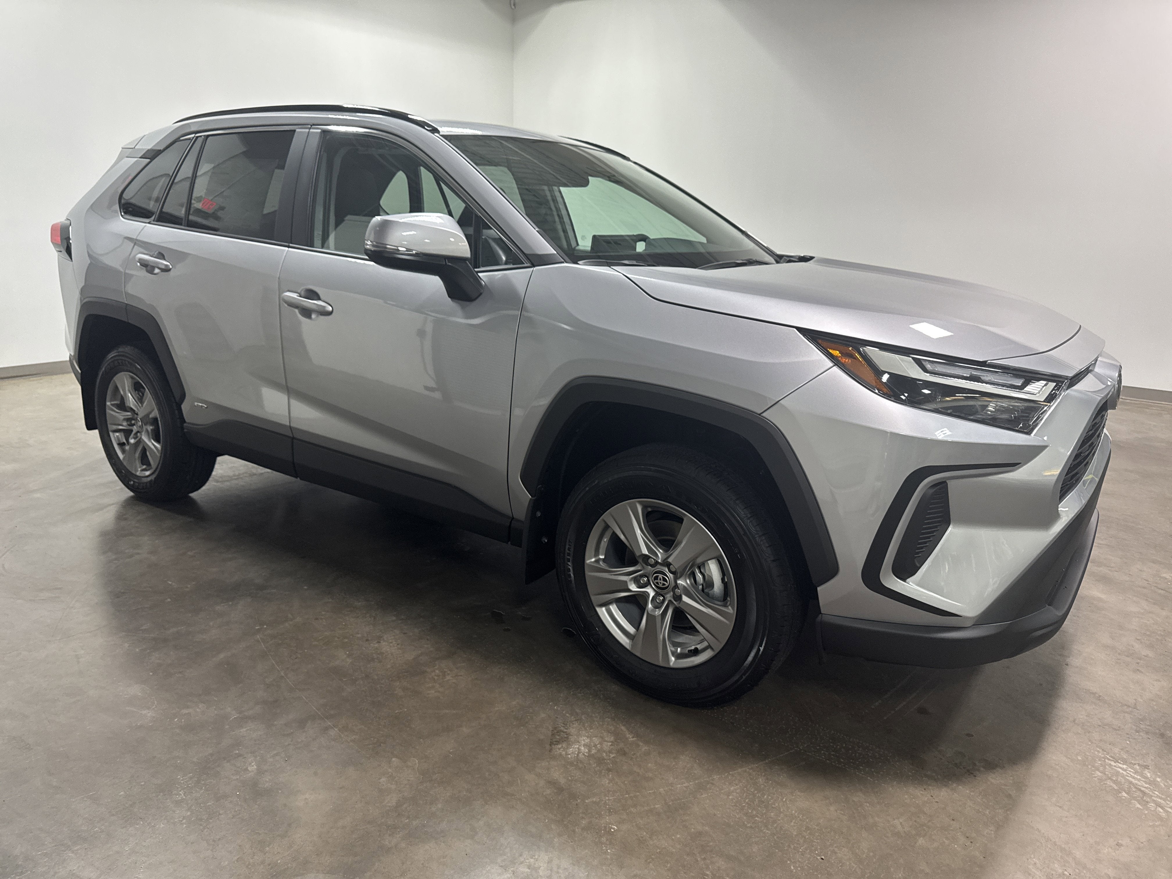 2025 Toyota RAV4 Hybrid Hybrid XLE