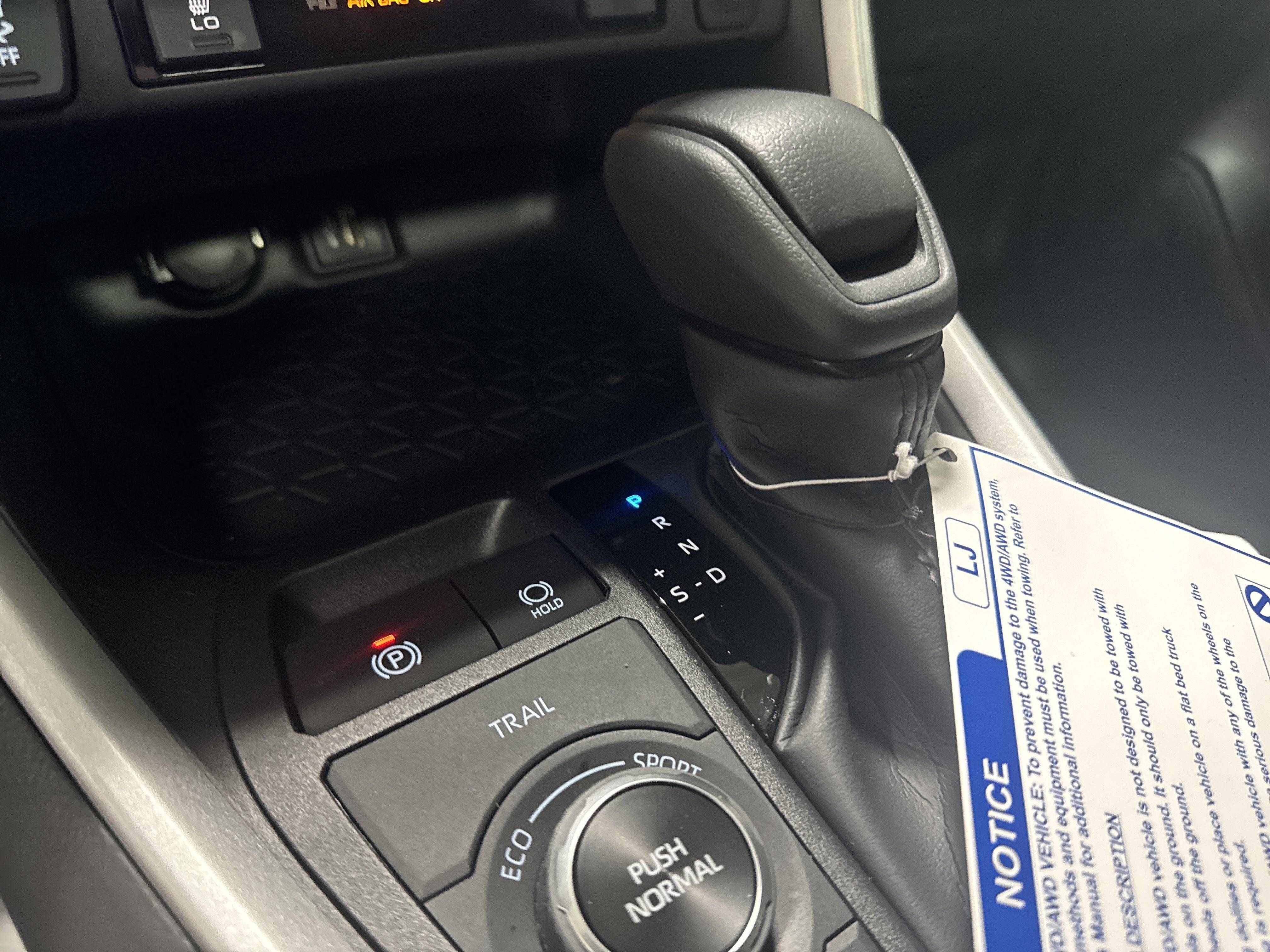 2025 Toyota RAV4 Hybrid Hybrid XLE