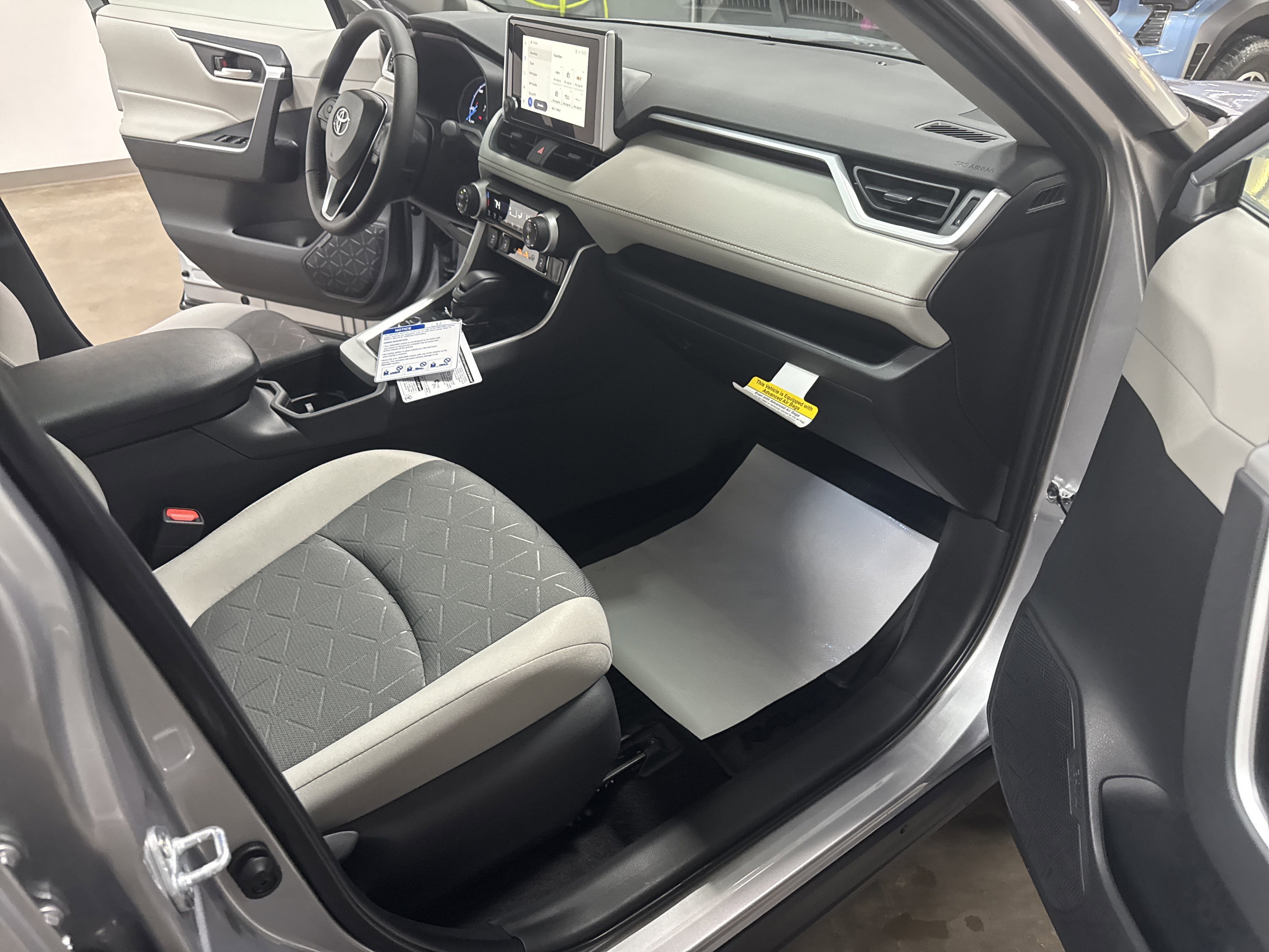 2025 Toyota RAV4 Hybrid Hybrid XLE