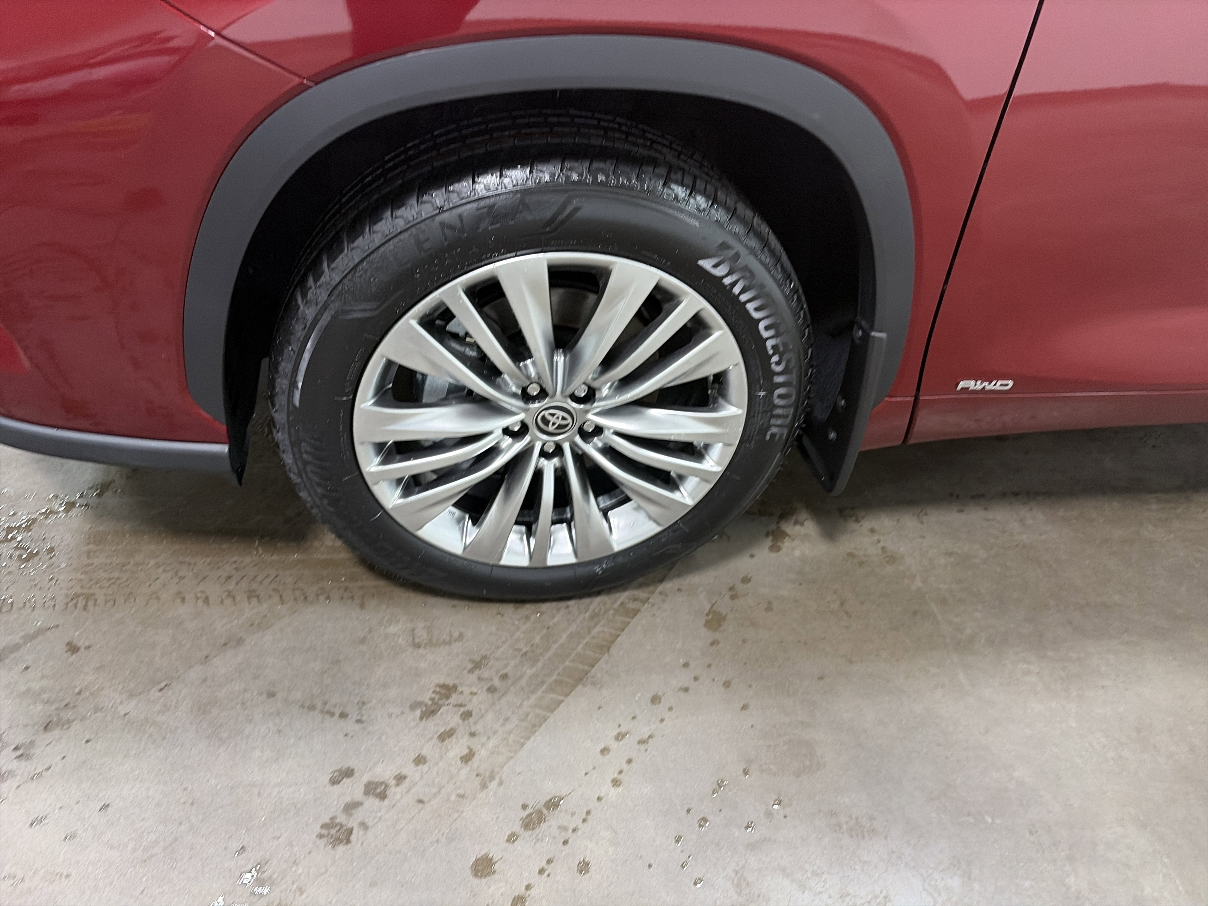 2026 Toyota Highlander Hybrid Platinum