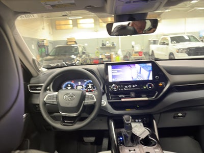 2026 Toyota Highlander Limited