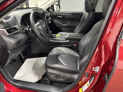 2026 Toyota Highlander XLE