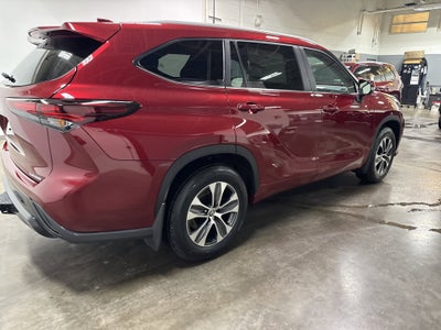 2026 Toyota Highlander XLE