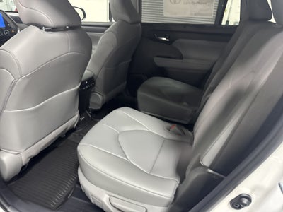 2026 Toyota Highlander XLE