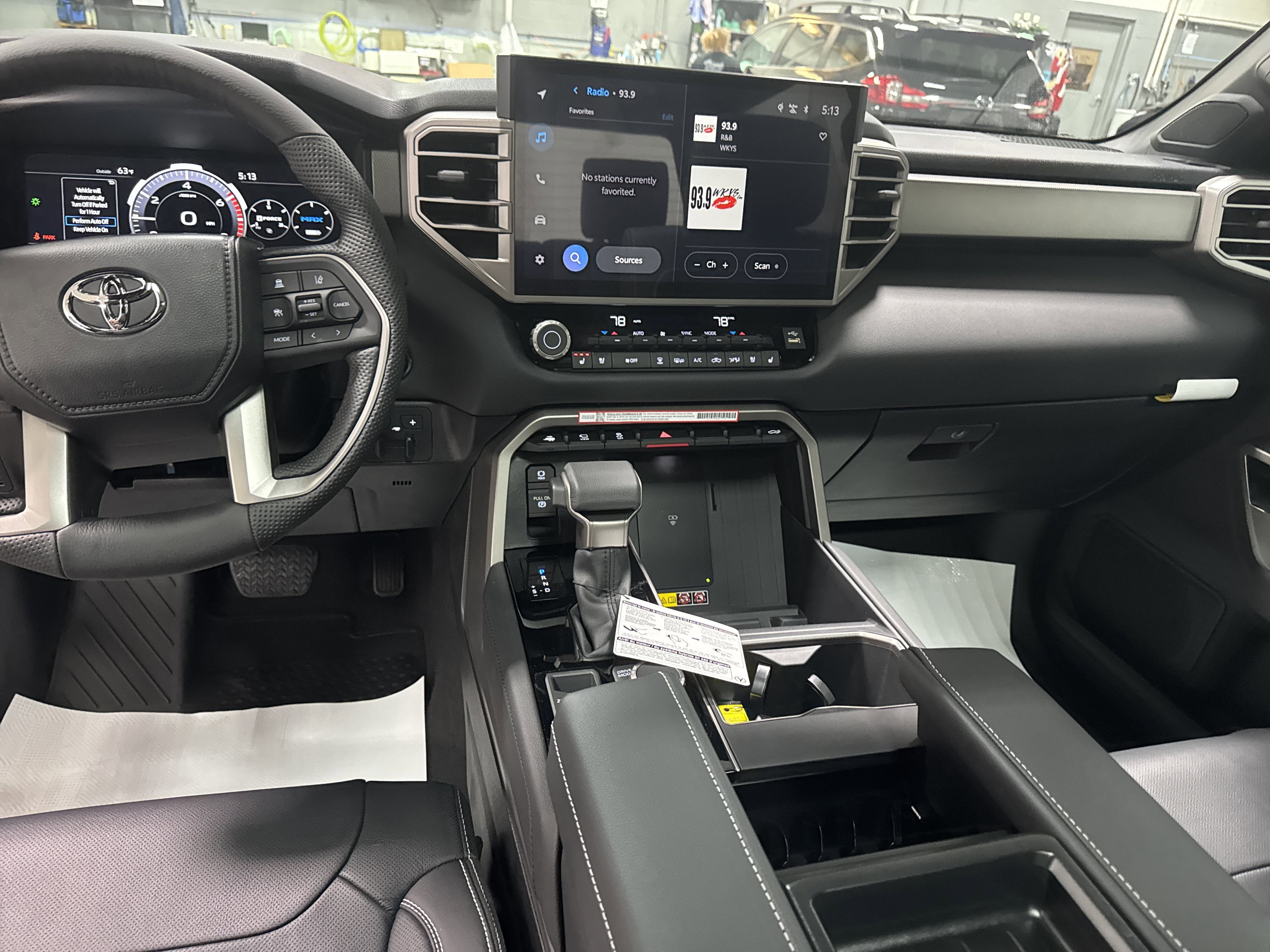 2026 Toyota Tundra i-FORCE MAX Limited i-FORCE MAX