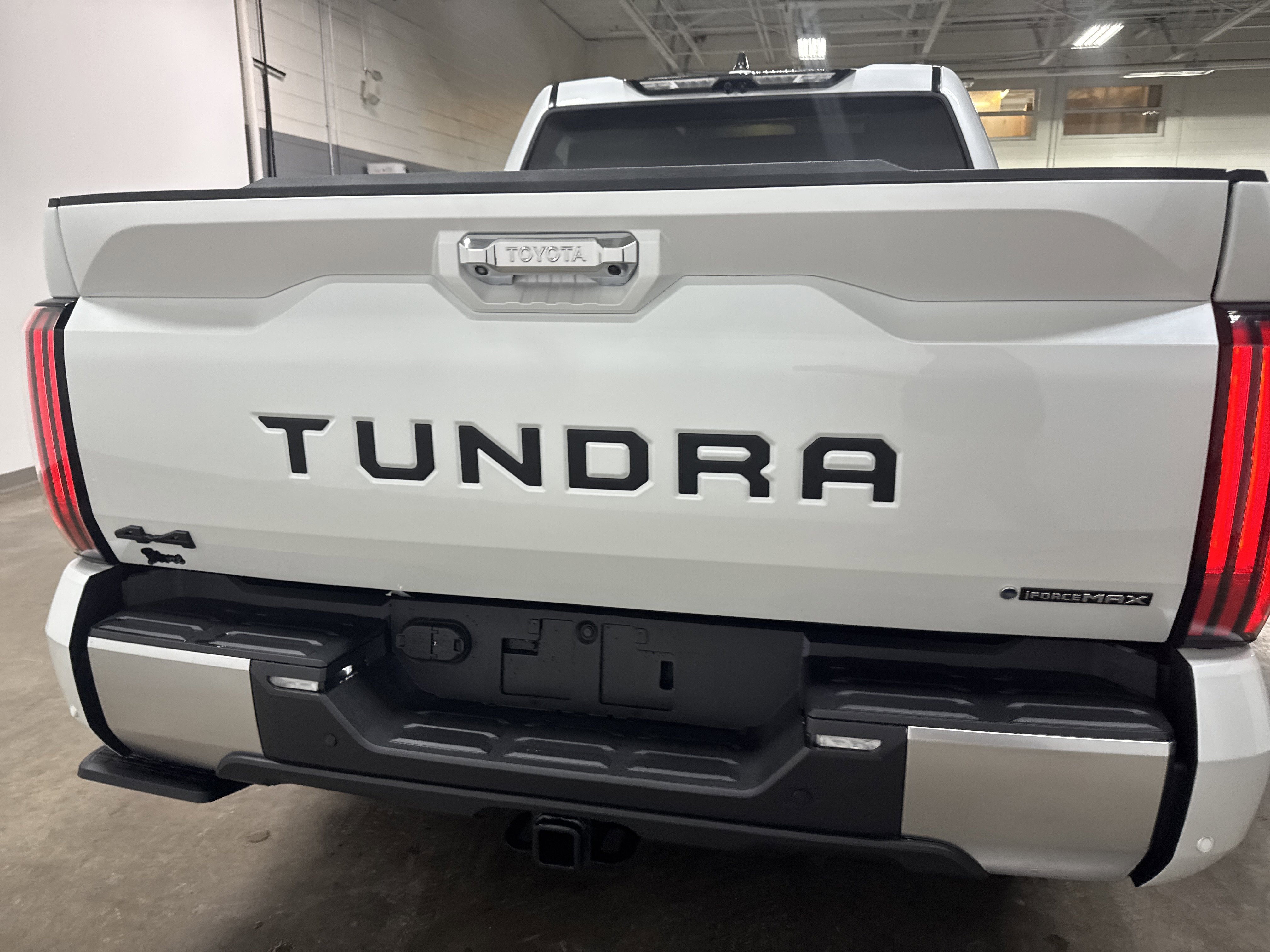 2026 Toyota Tundra i-FORCE MAX Limited i-FORCE MAX