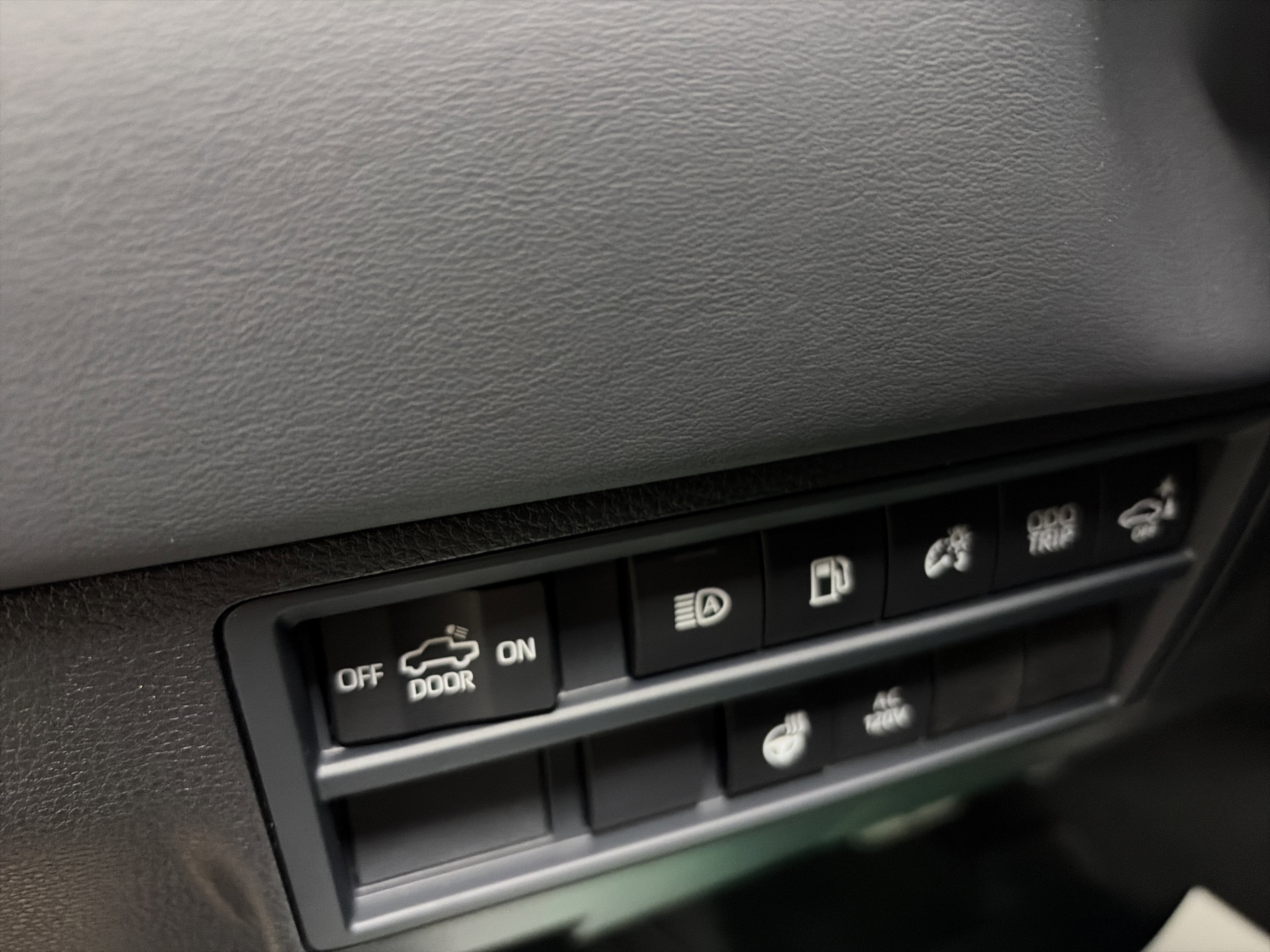2026 Toyota Tundra i-FORCE MAX Platinum i-FORCE MAX