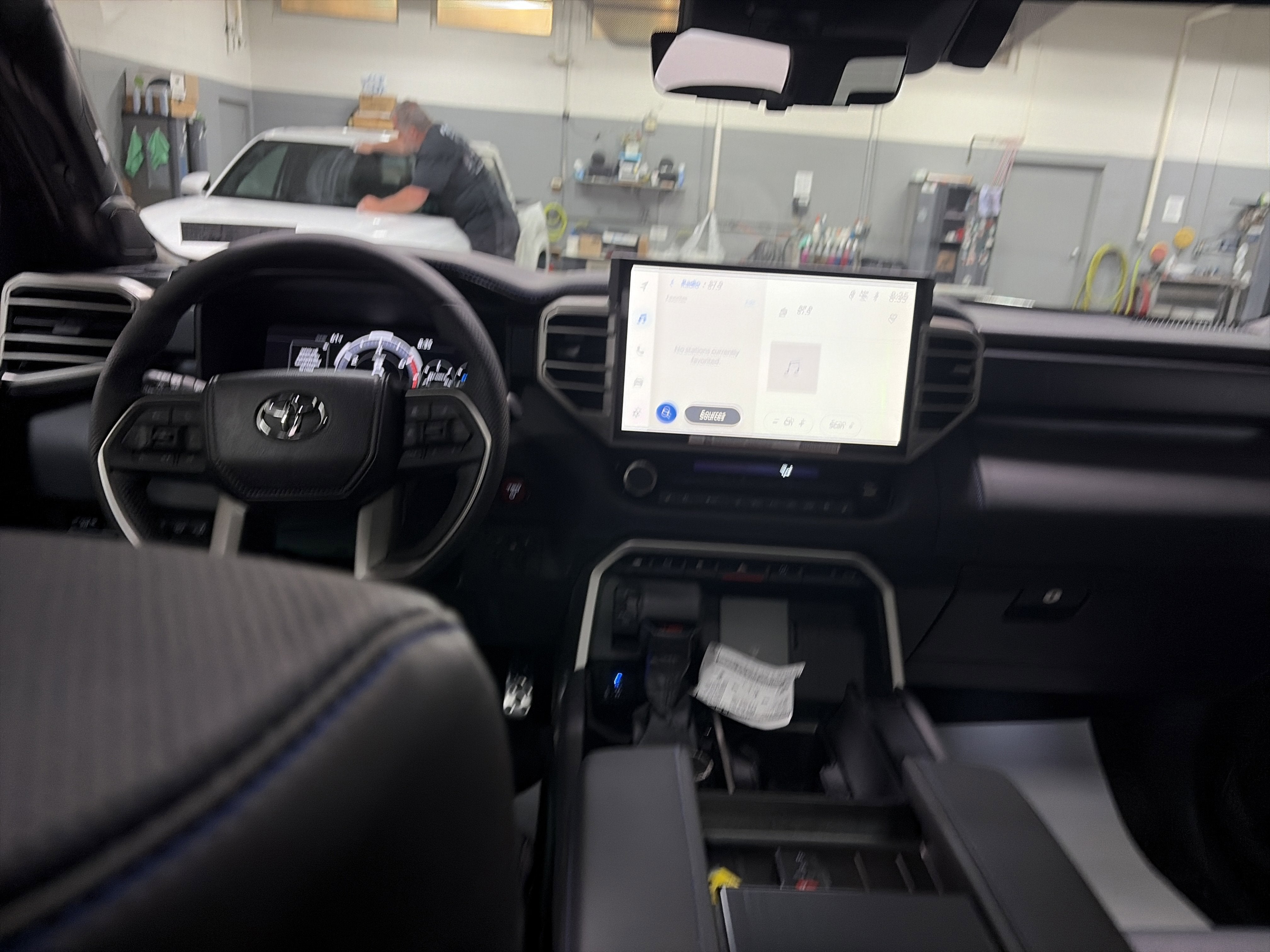 2026 Toyota Tundra i-FORCE MAX Platinum i-FORCE MAX