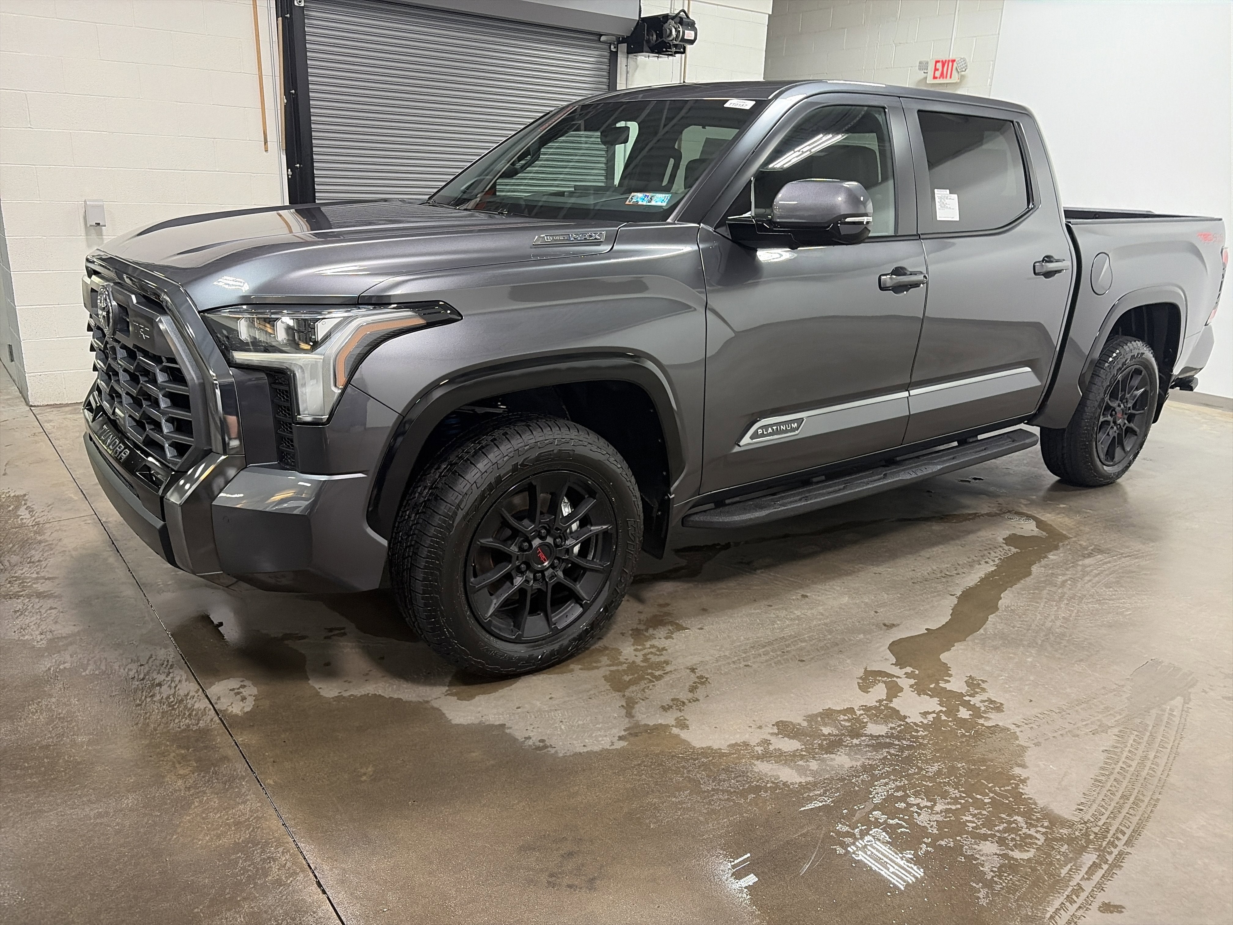 2026 Toyota Tundra i-FORCE MAX Platinum i-FORCE MAX