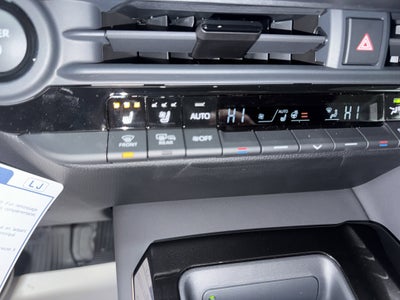 2026 Toyota Toyota Crown Signia XLE