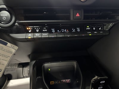 2026 Toyota Toyota Crown Signia XLE