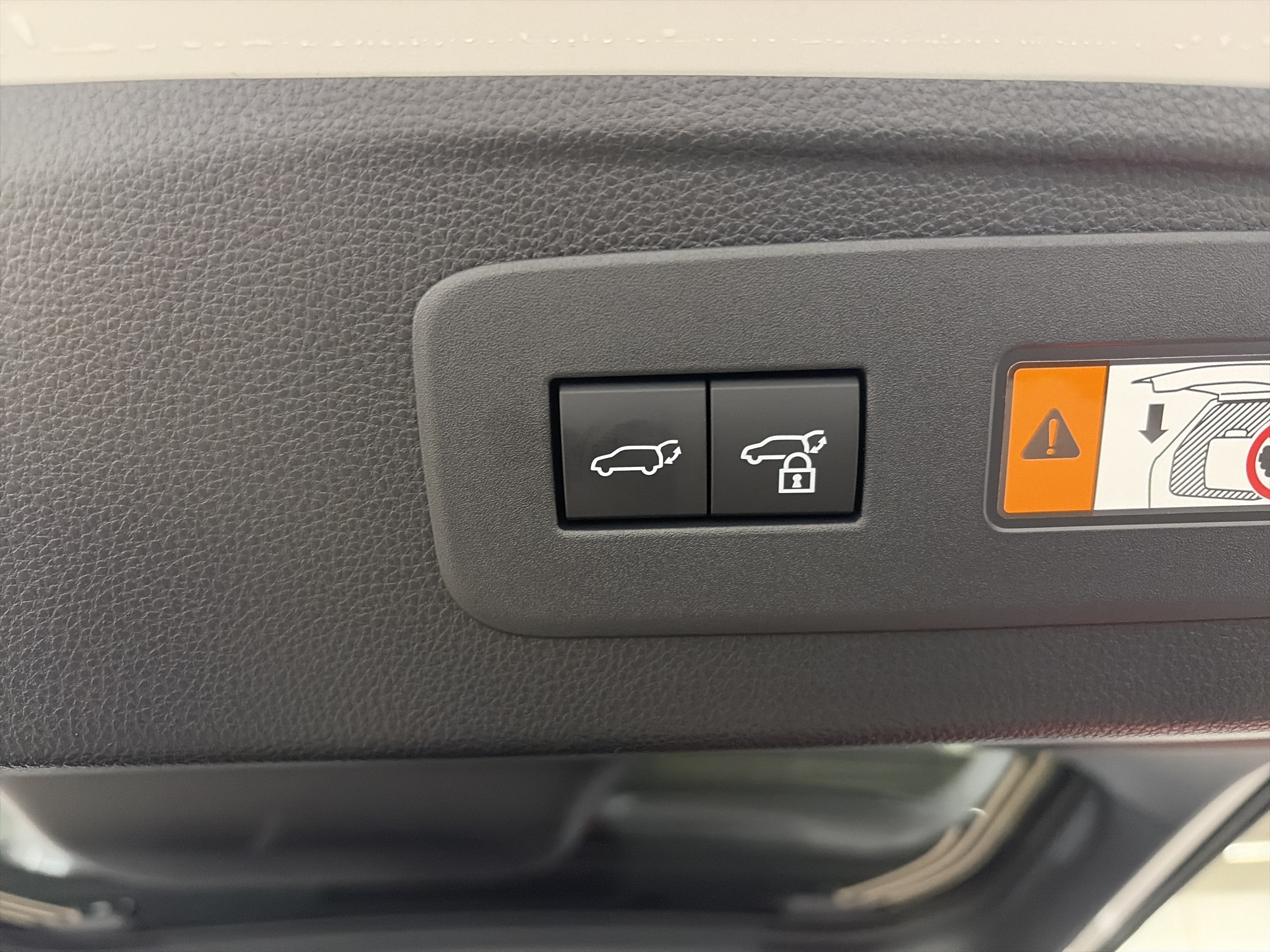 2027 Toyota Land Cruiser 4WD (Natl)