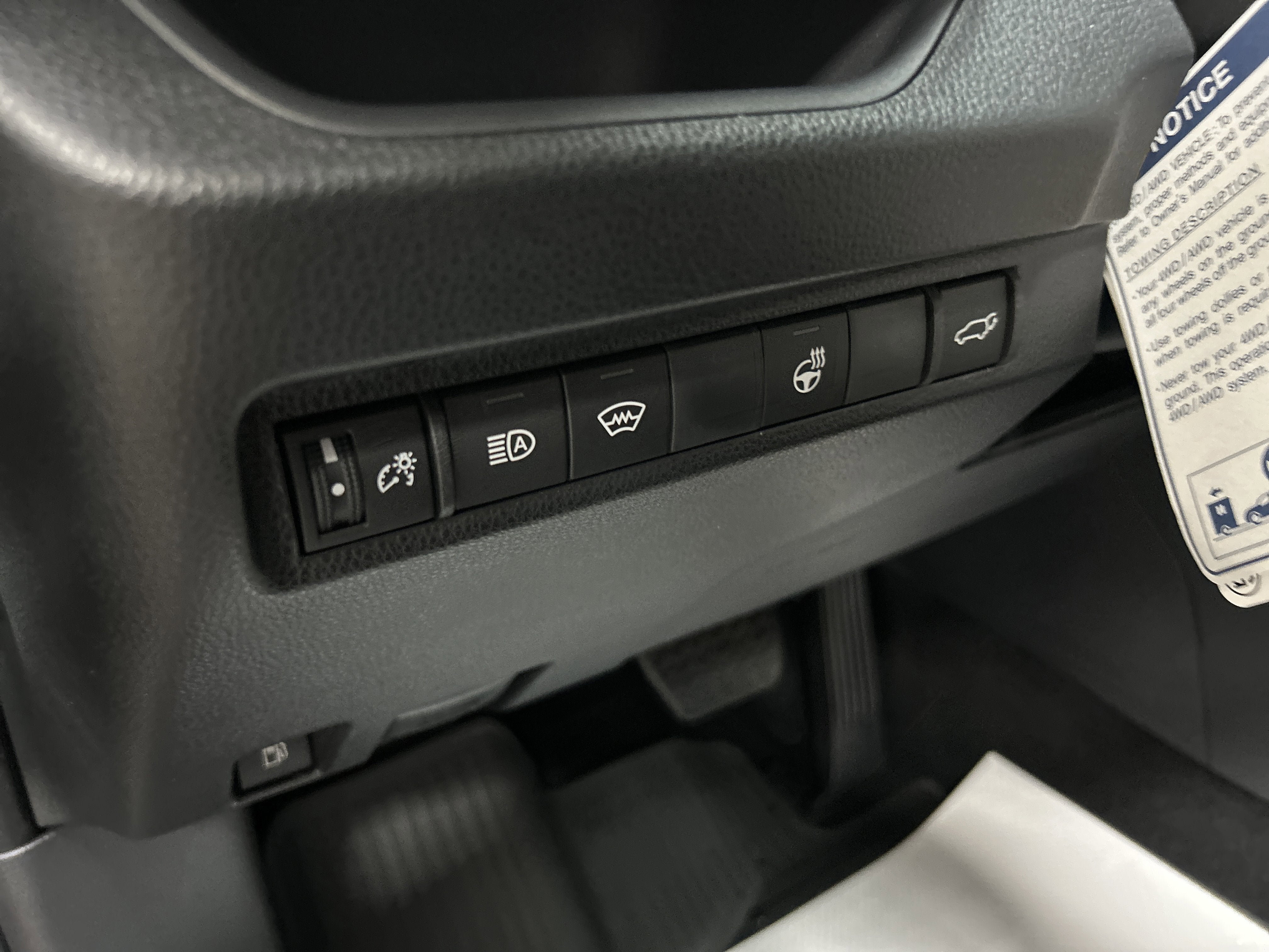 2025 Toyota RAV4 Plug-in Hybrid SE