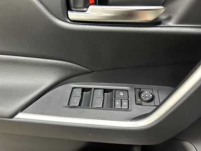 2025 Toyota RAV4 Plug-in Hybrid SE