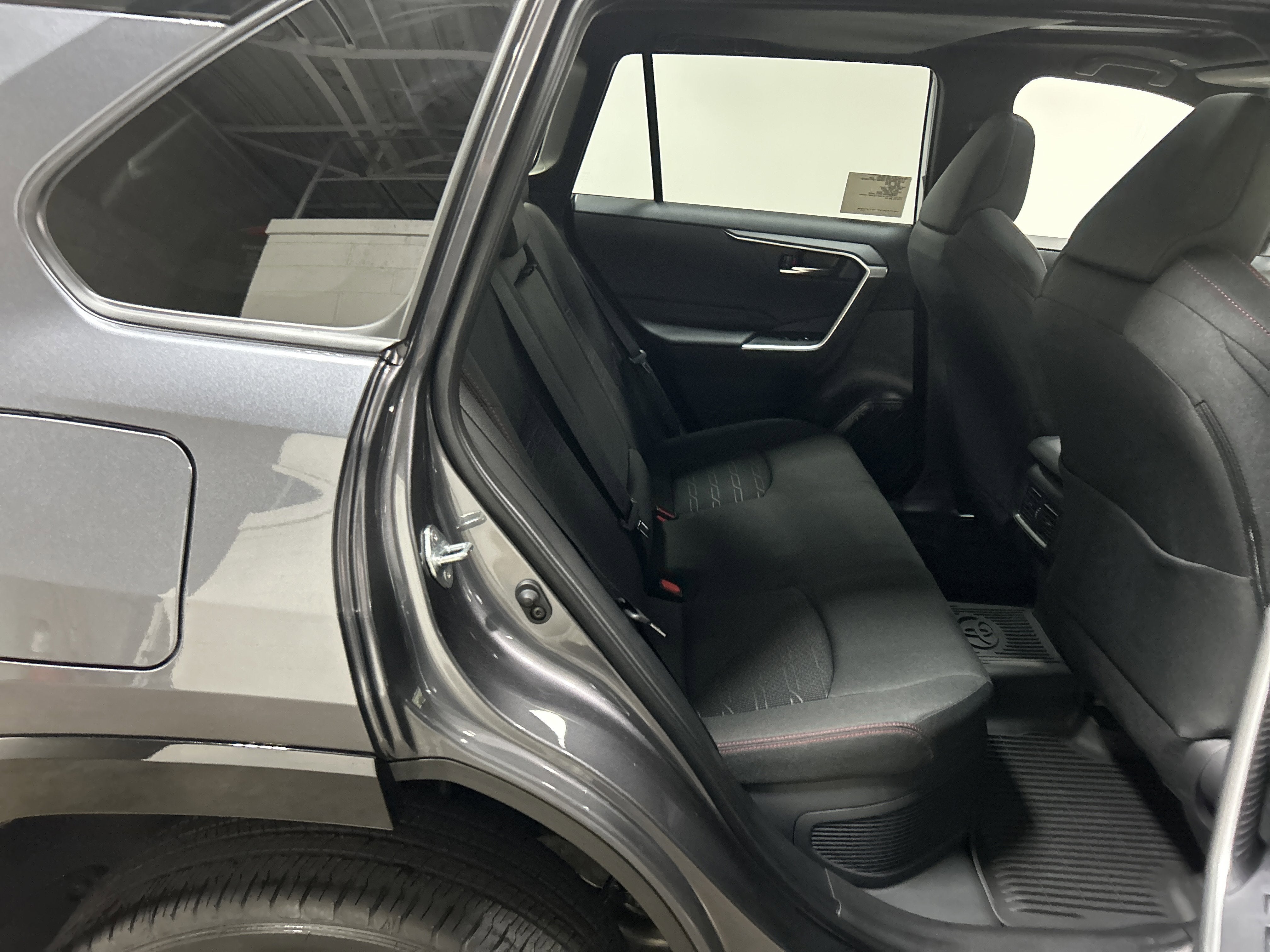 2025 Toyota RAV4 Plug-in Hybrid SE