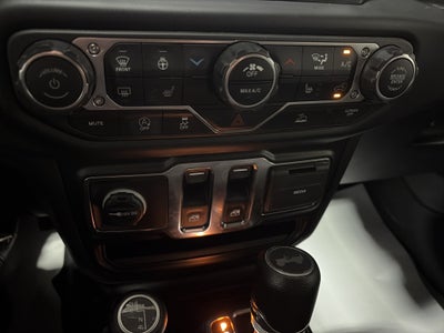 2022 Jeep Wrangler Willys