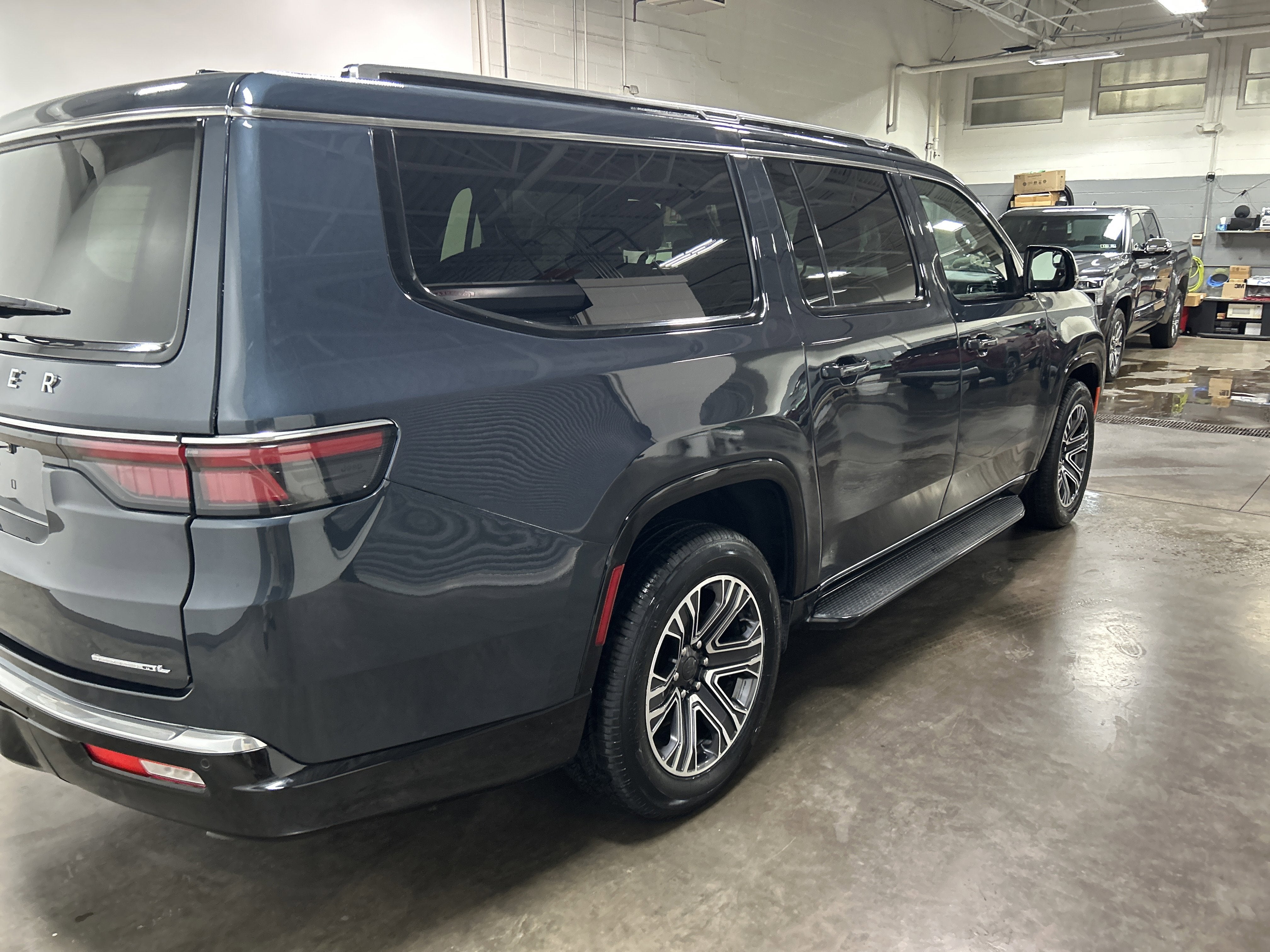 2023 Jeep Wagoneer L Series II