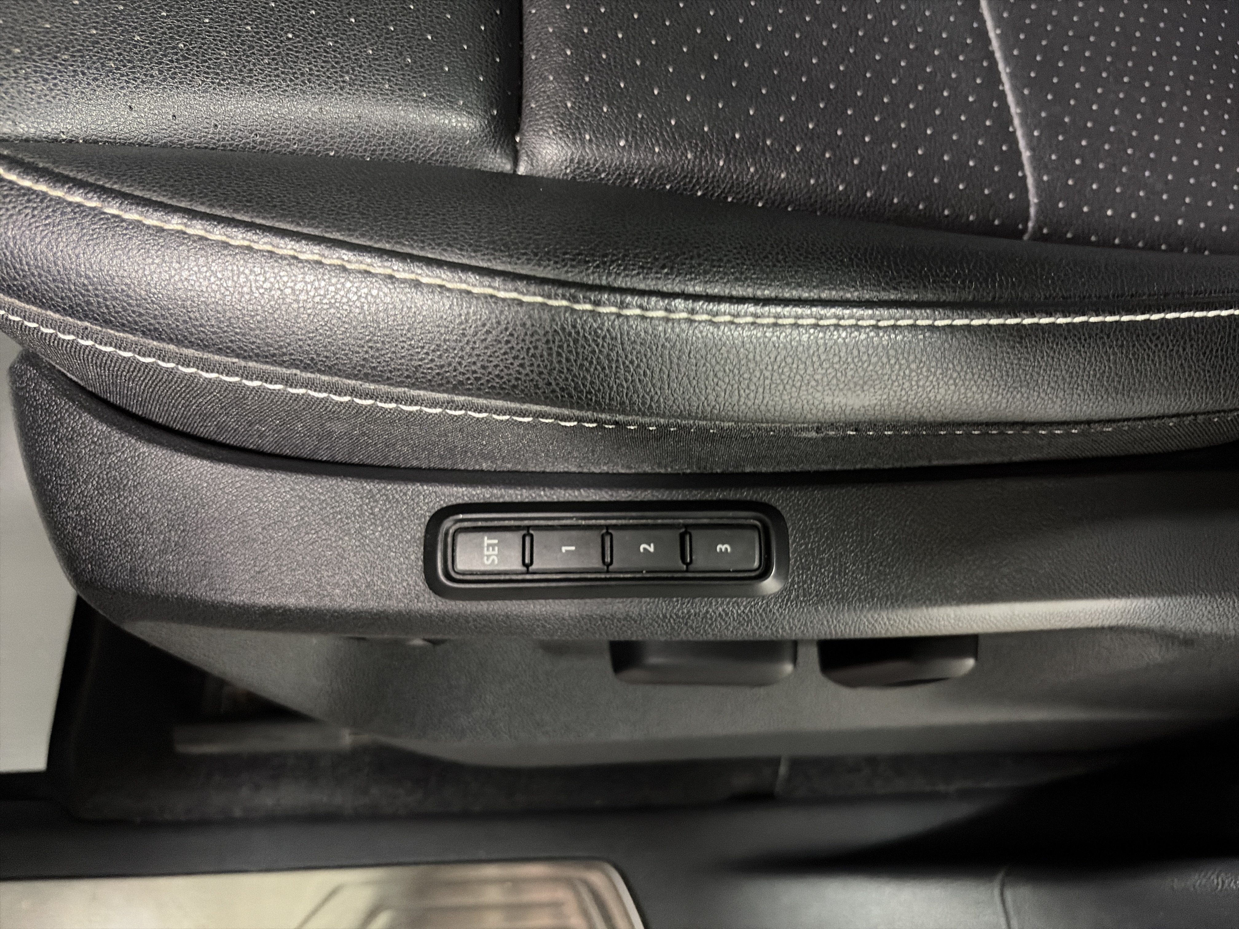 2023 Volkswagen Atlas 3.6L V6 SEL