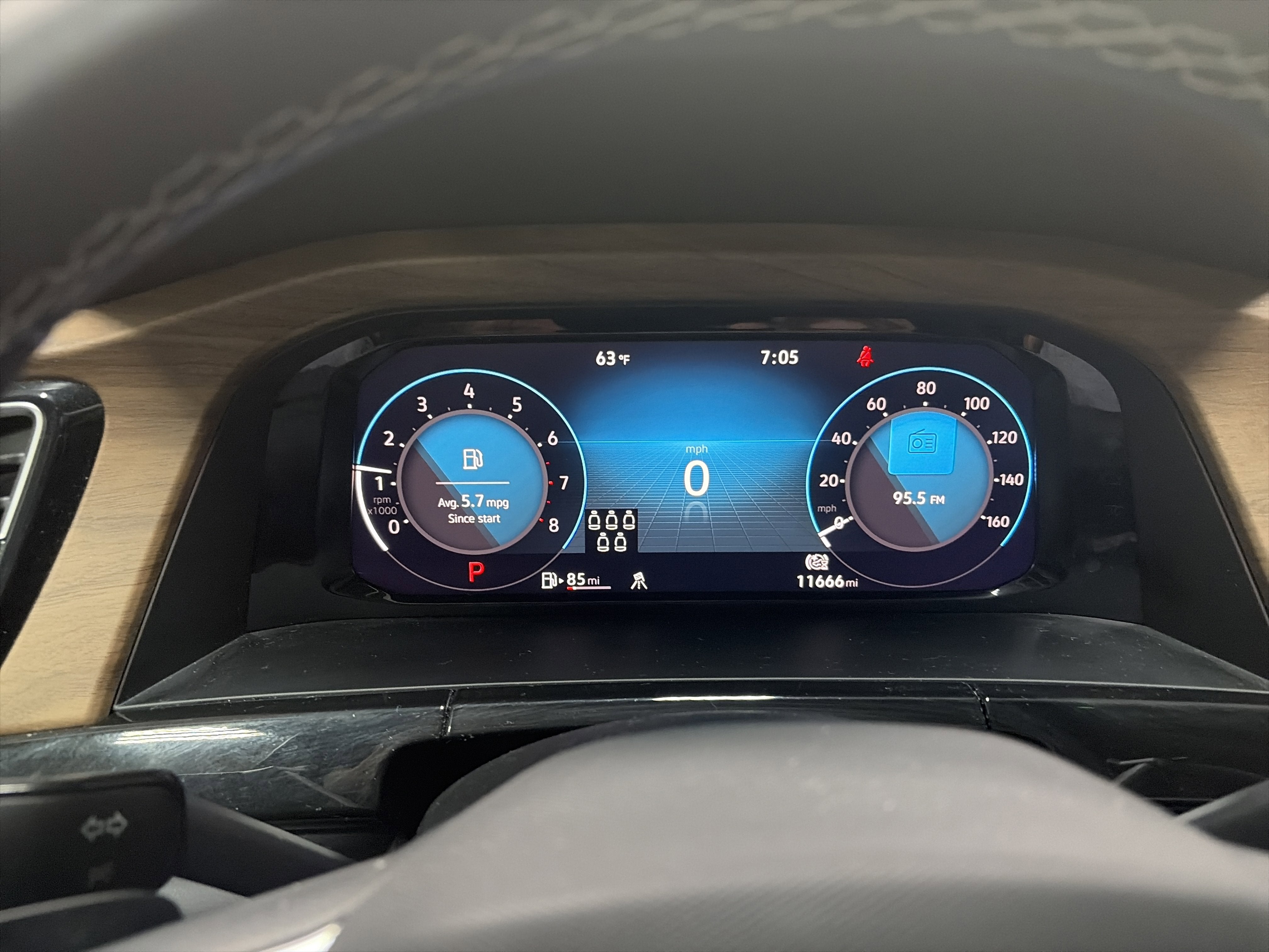 2025 Volkswagen Atlas 2.0T SE