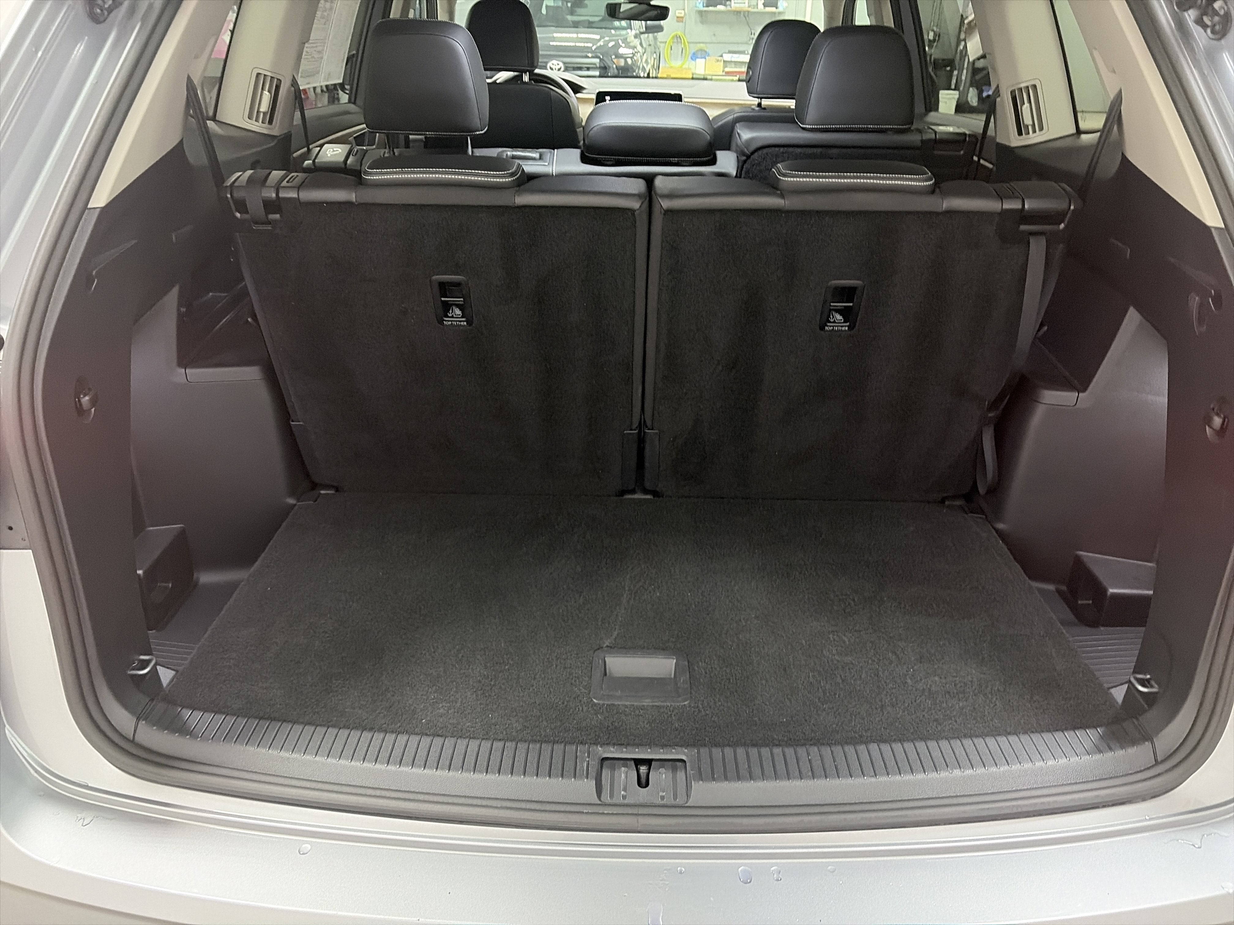 2025 Volkswagen Atlas 2.0T SE