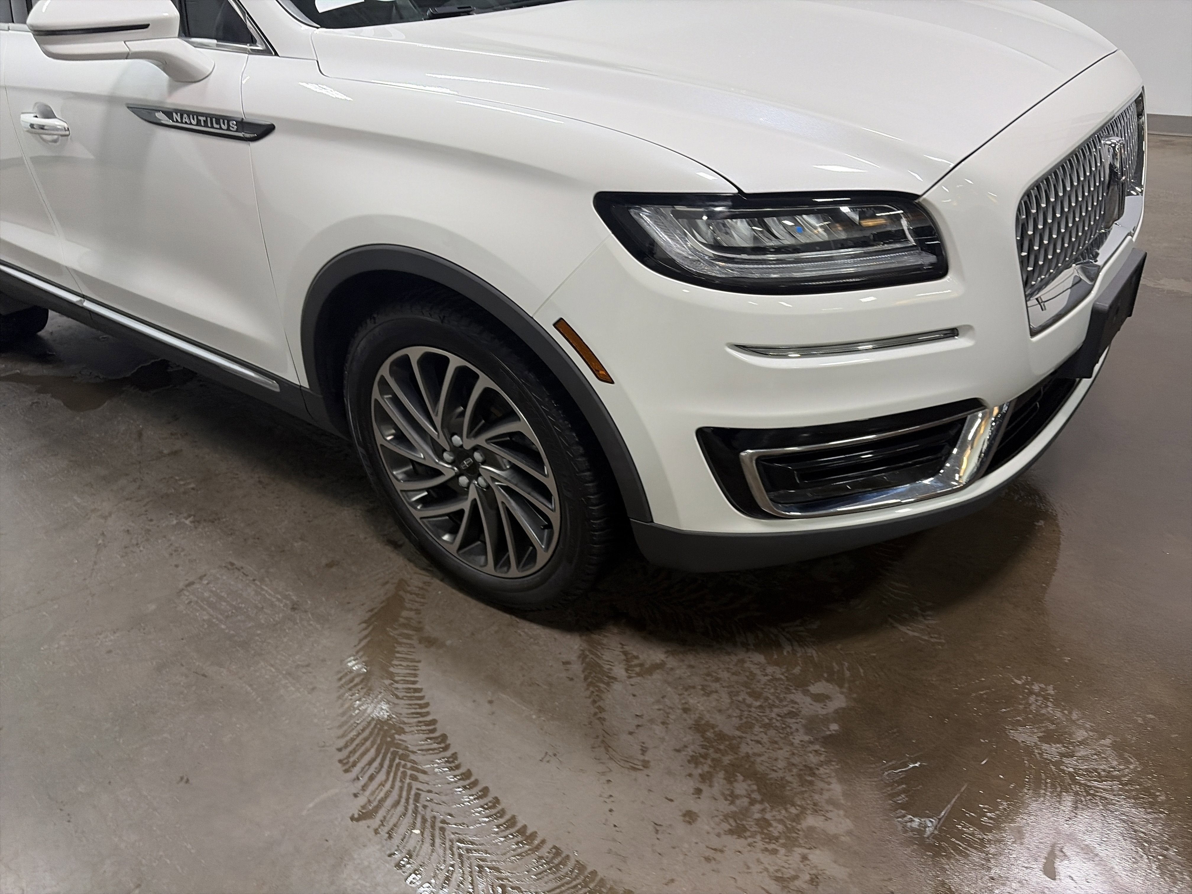 2020 Lincoln Nautilus Reserve