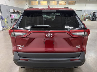 2025 Toyota RAV4 XLE