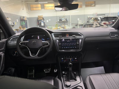 2024 Volkswagen Tiguan SE R-Line Black