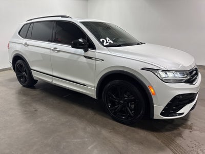 2024 Volkswagen Tiguan SE R-Line Black