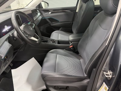 2025 Volkswagen Tiguan SE