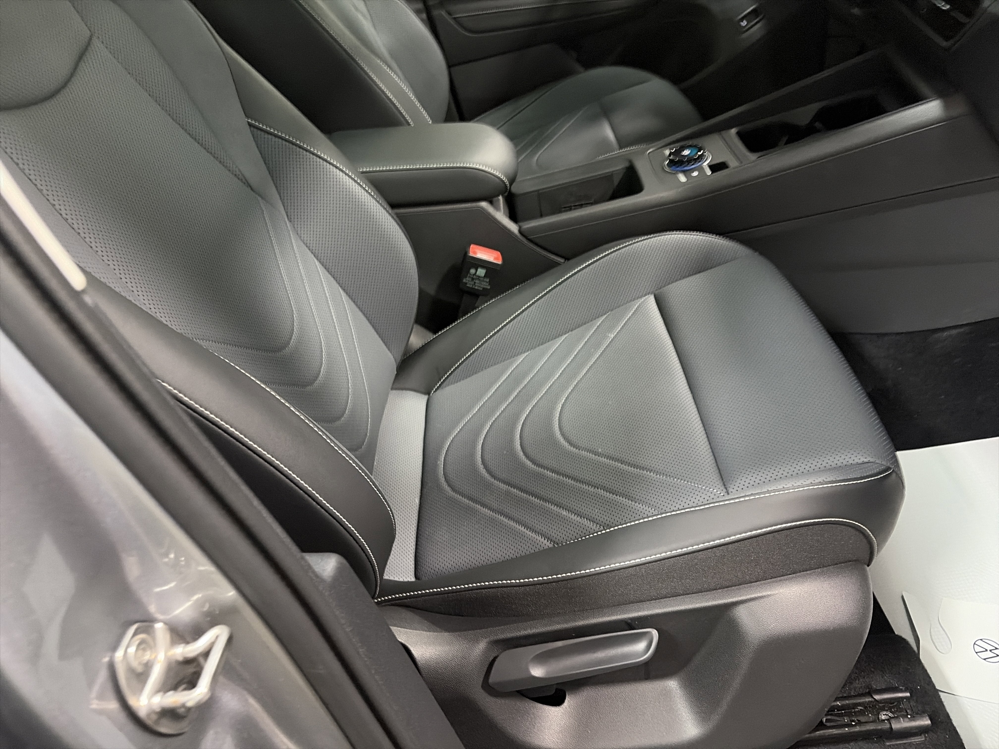 2025 Volkswagen Tiguan SE