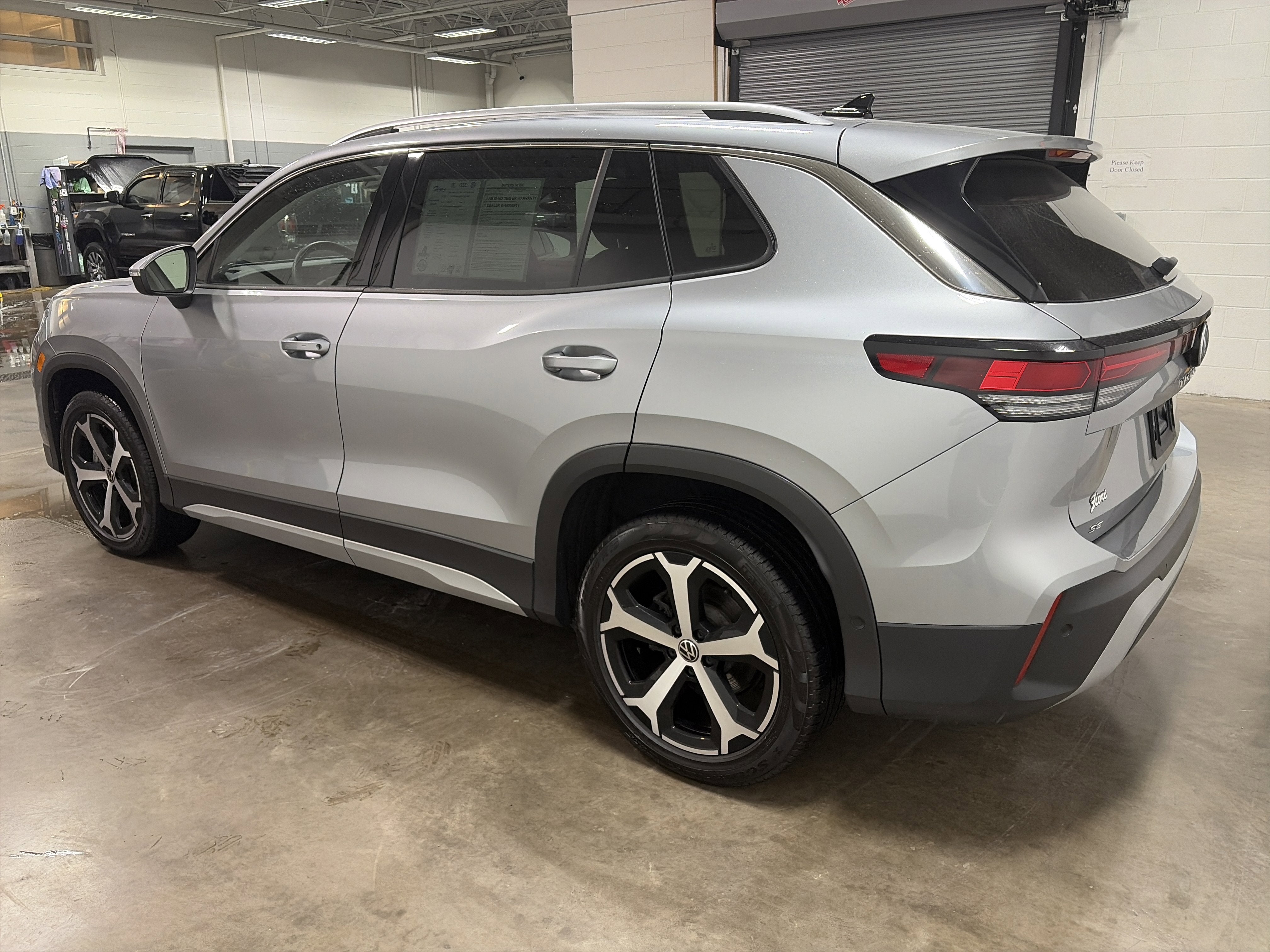 2025 Volkswagen Tiguan SE