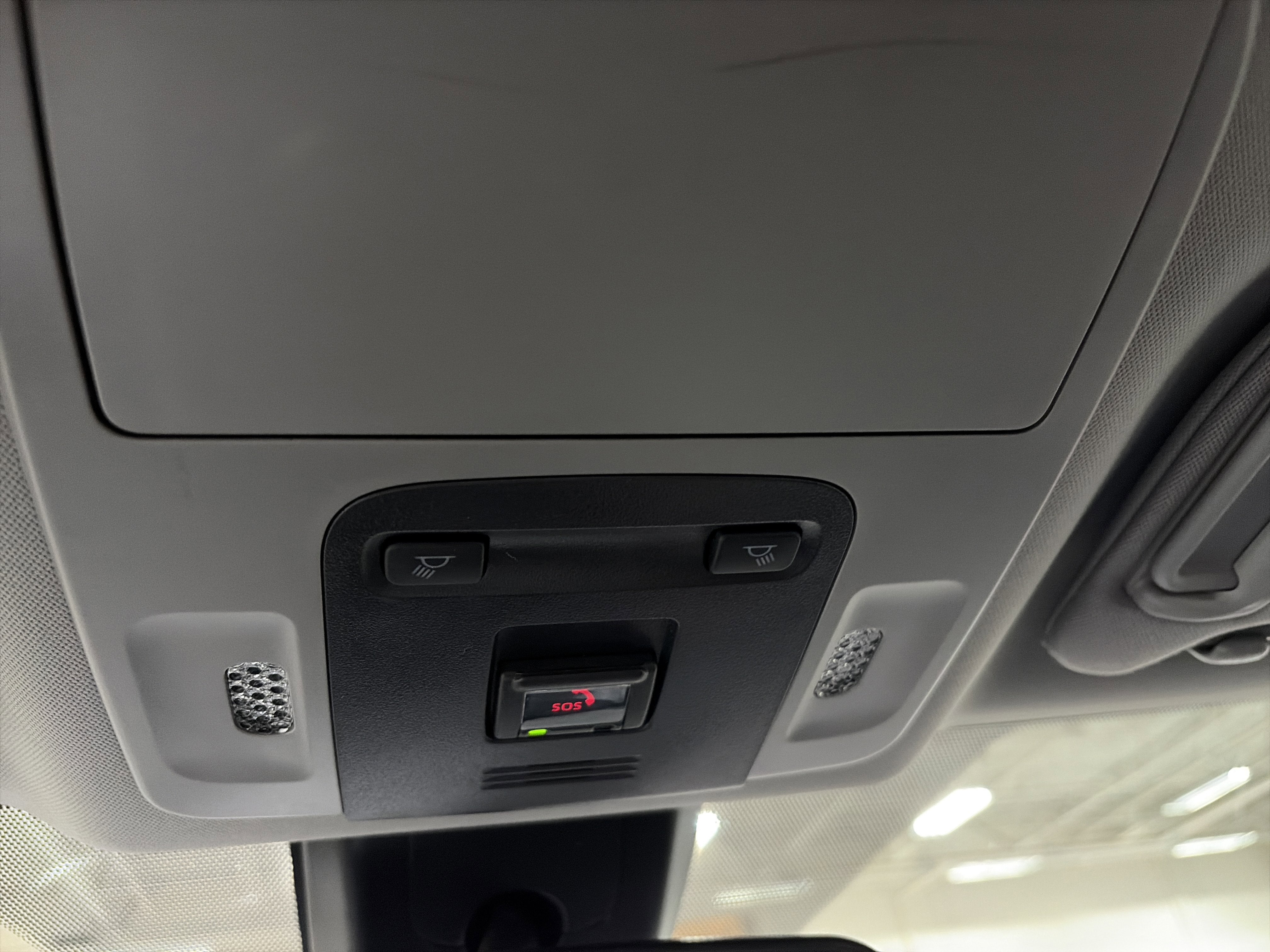 2023 Toyota Camry Hybrid LE