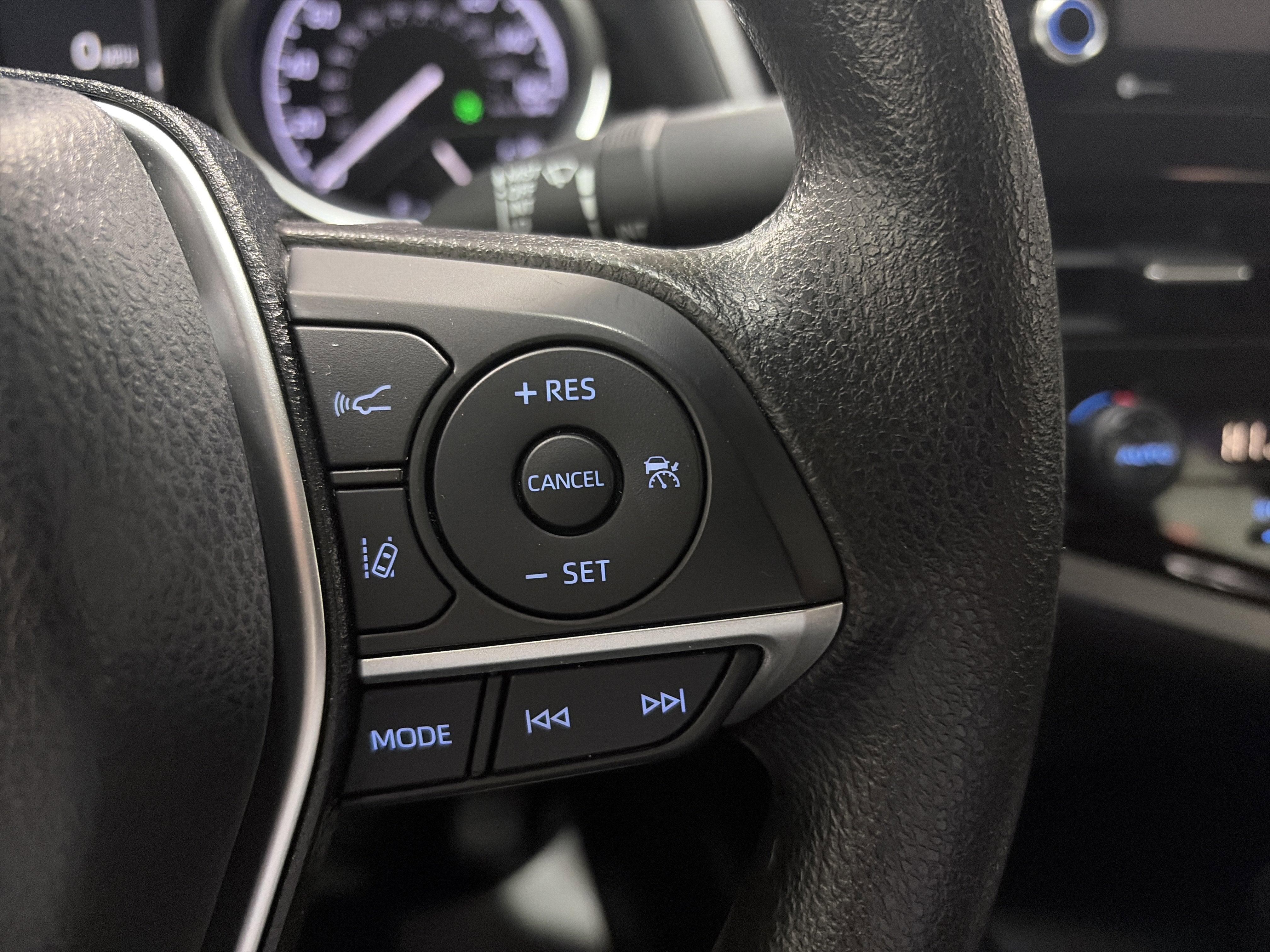 2021 Toyota Camry Hybrid LE