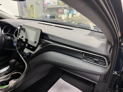 2021 Toyota Camry Hybrid LE