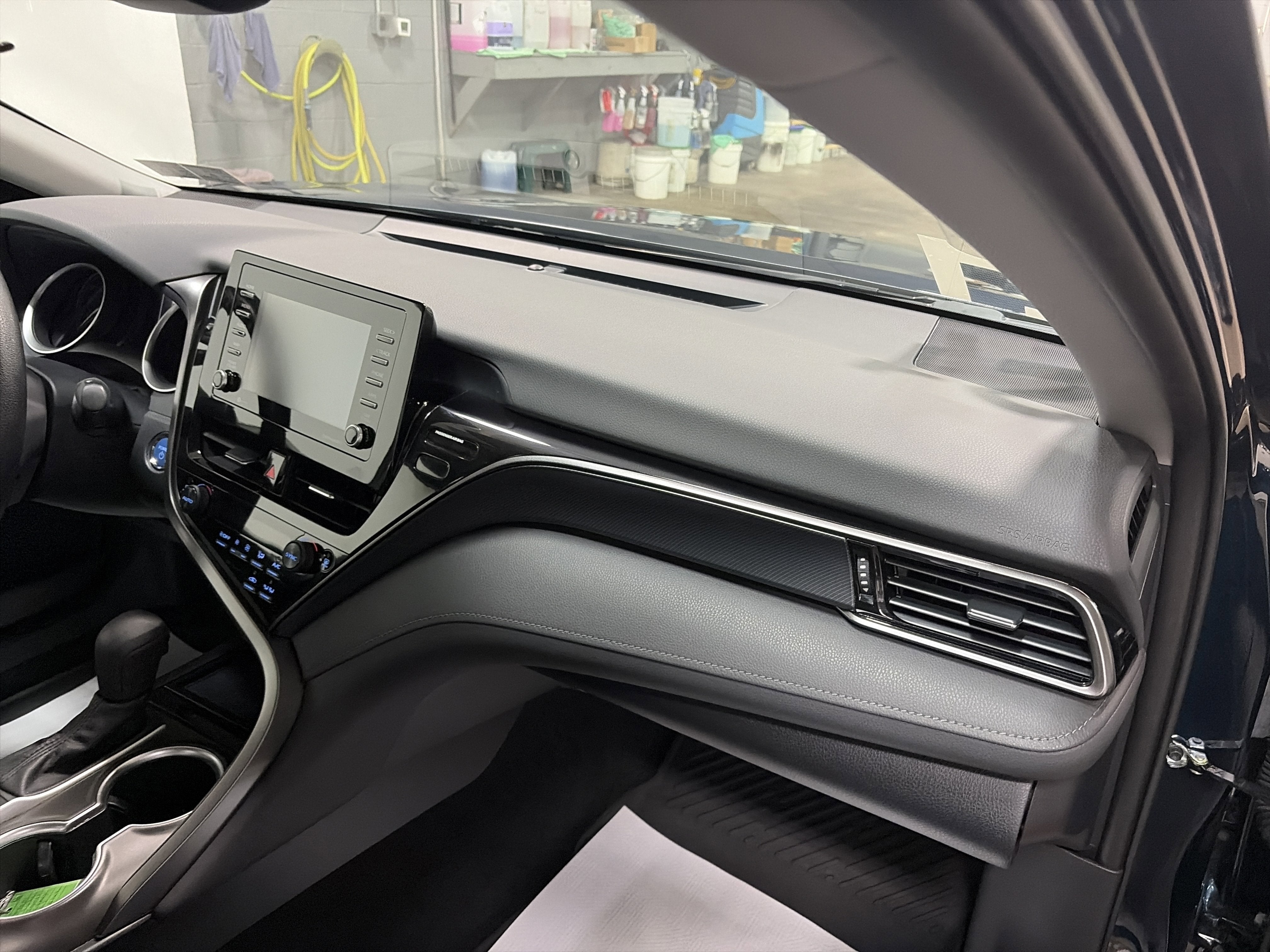 2021 Toyota Camry Hybrid LE