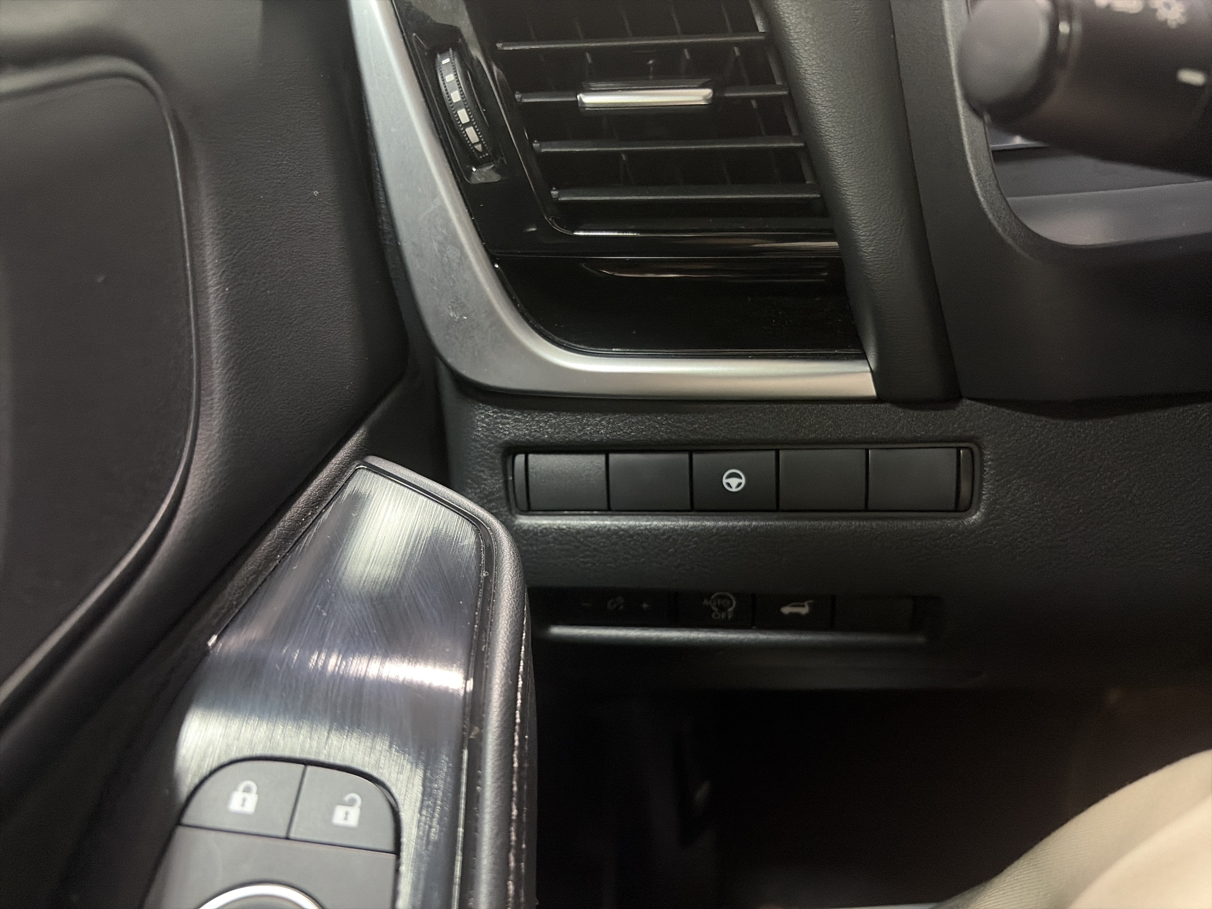 2026 Nissan Rogue SL