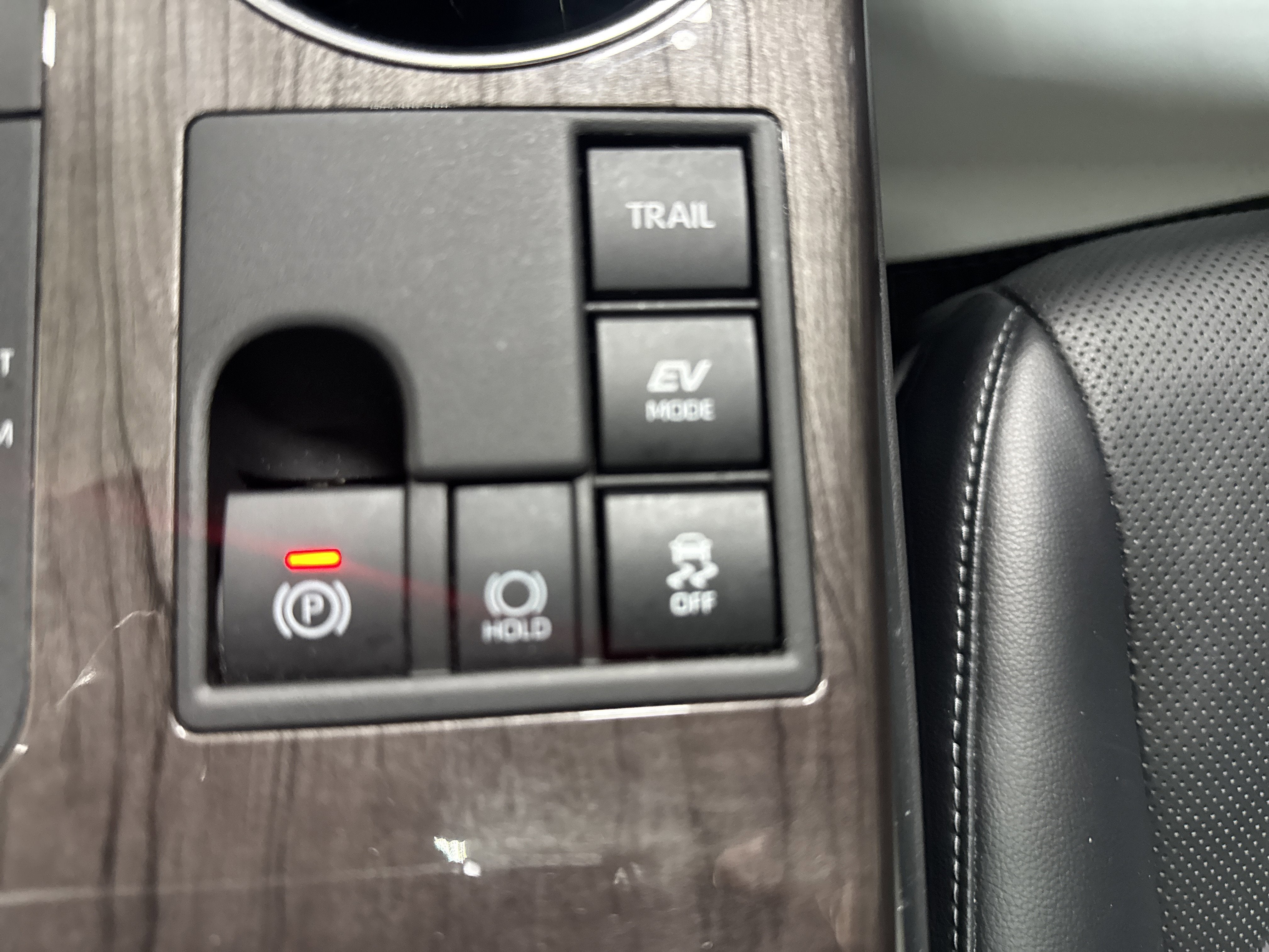 2023 Toyota Highlander Hybrid Platinum
