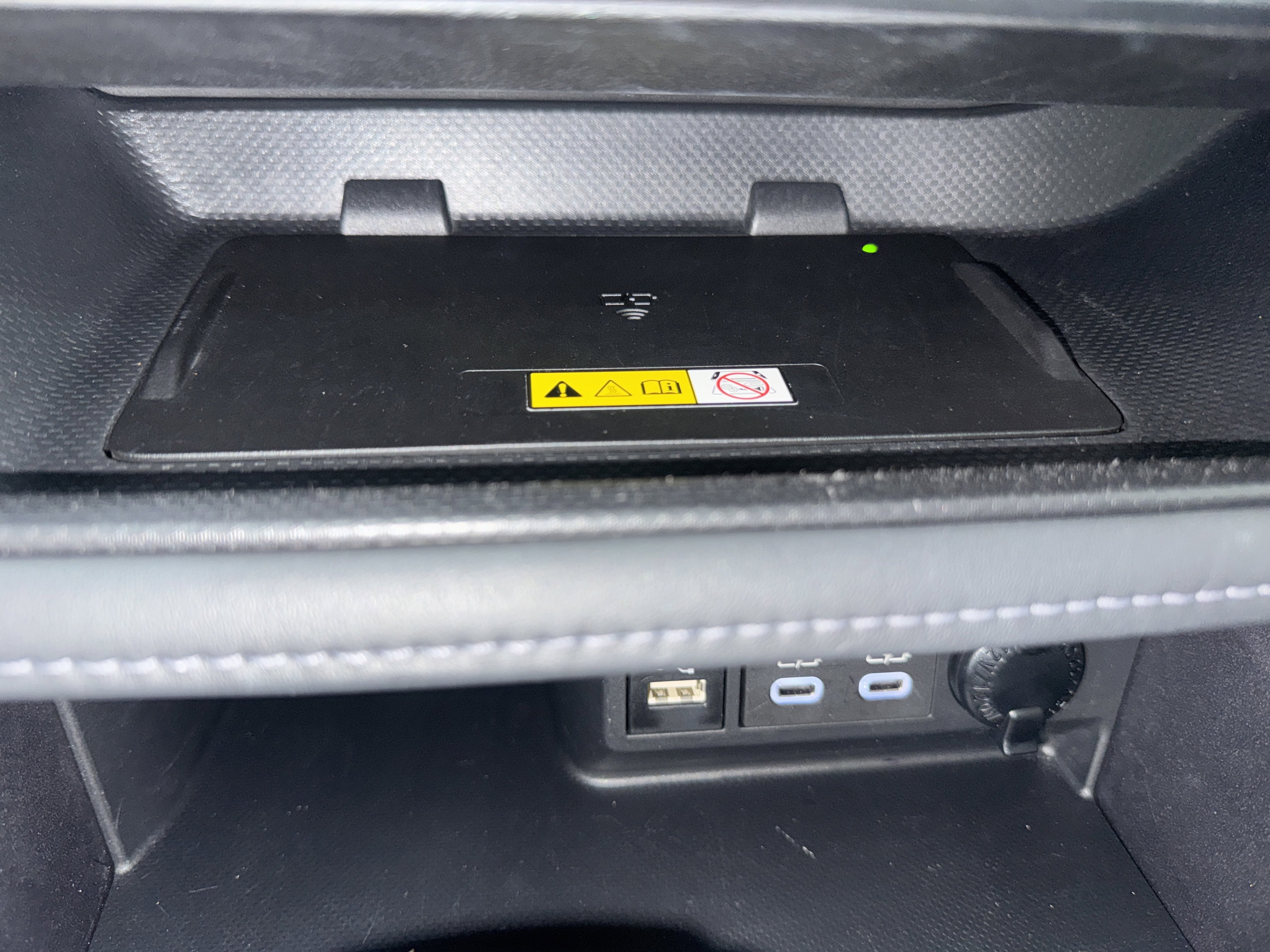 2023 Toyota Highlander Hybrid Platinum