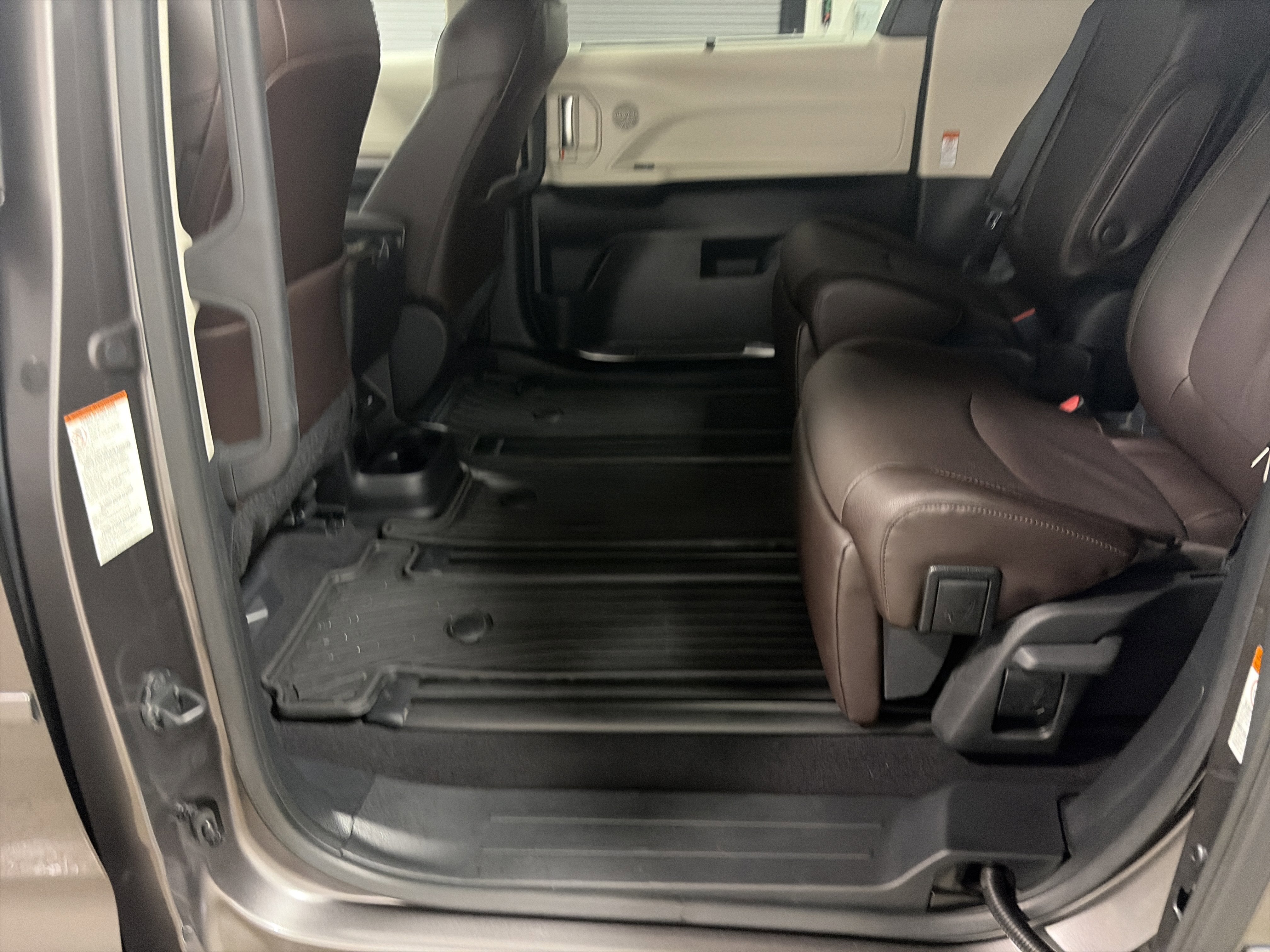 2024 Toyota Sienna Platinum