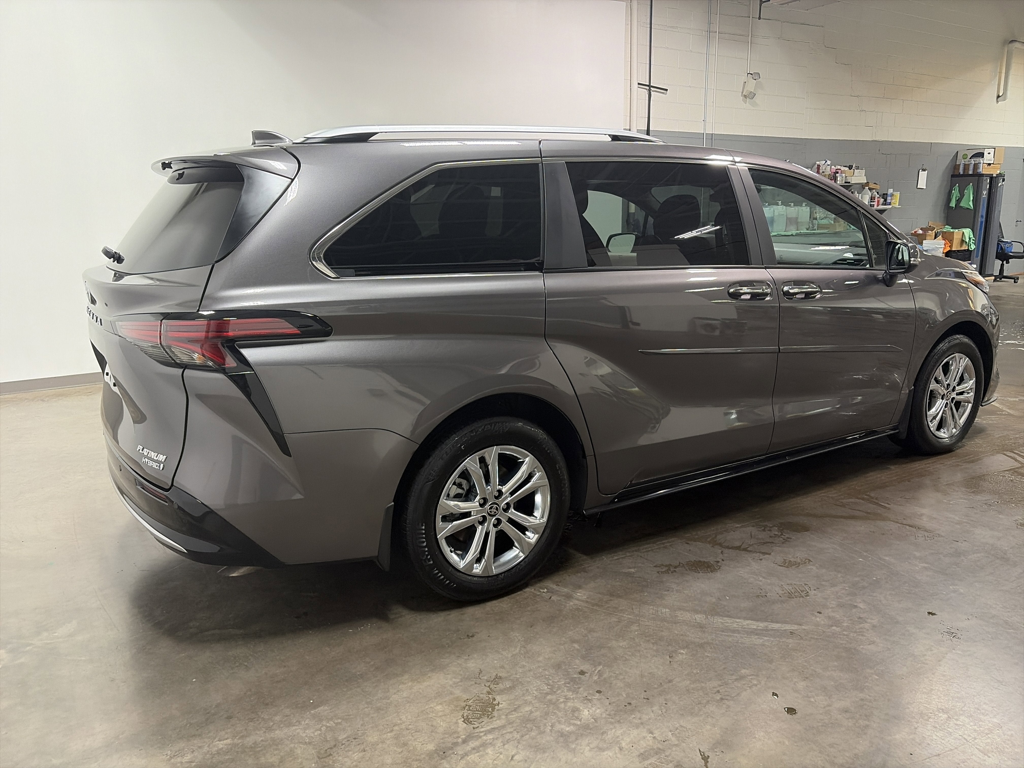 2024 Toyota Sienna Platinum