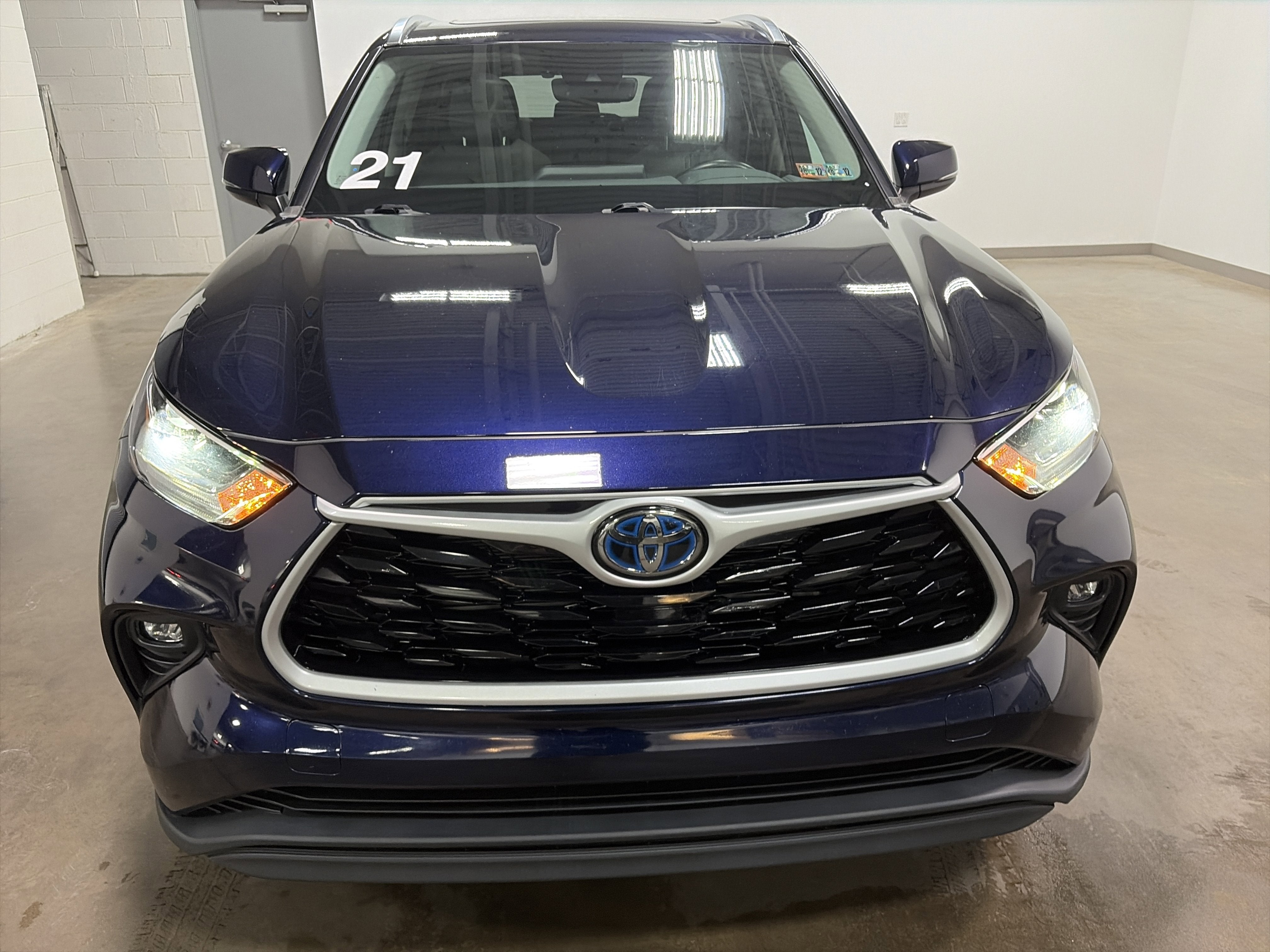 2021 Toyota Highlander Hybrid XLE