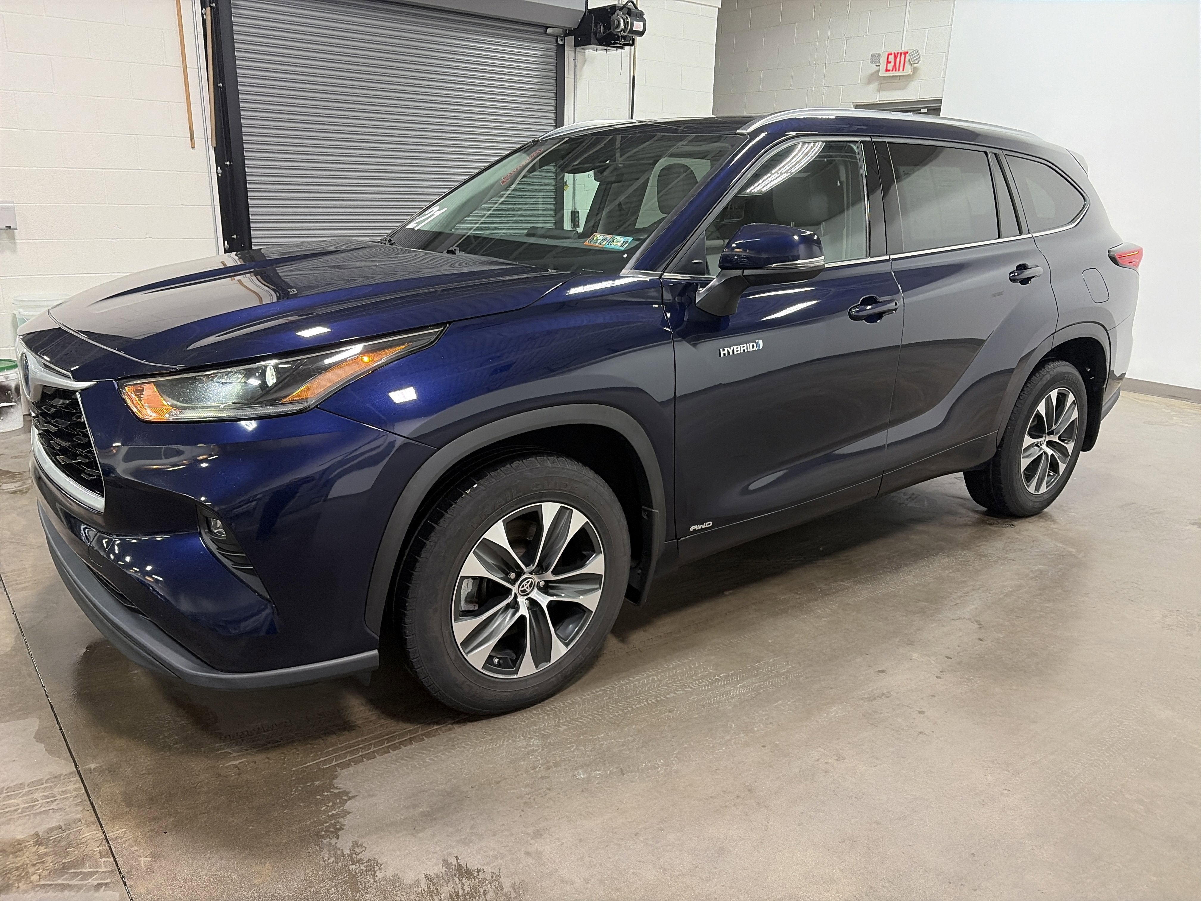 2021 Toyota Highlander Hybrid XLE