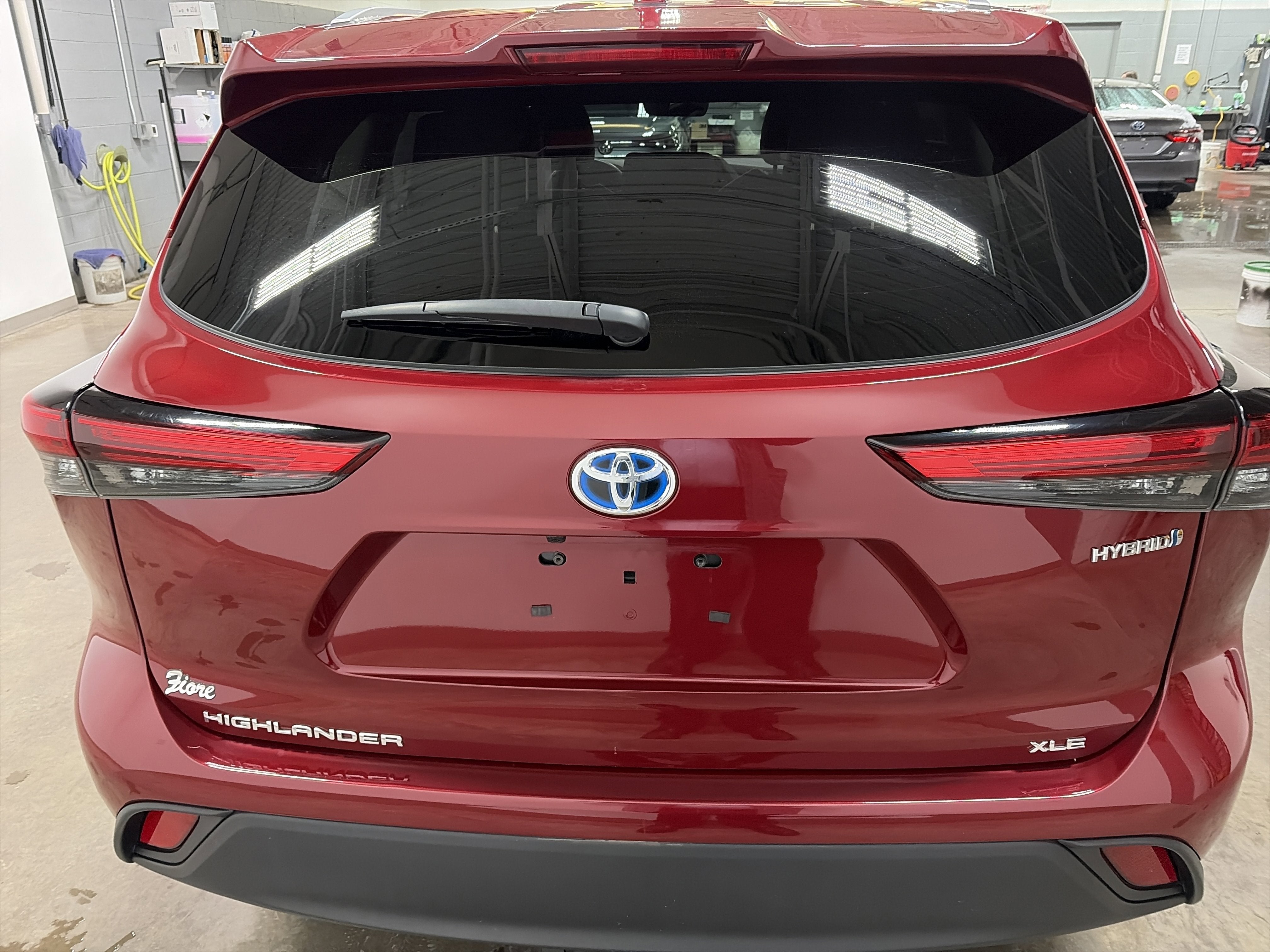 2023 Toyota Highlander Hybrid XLE