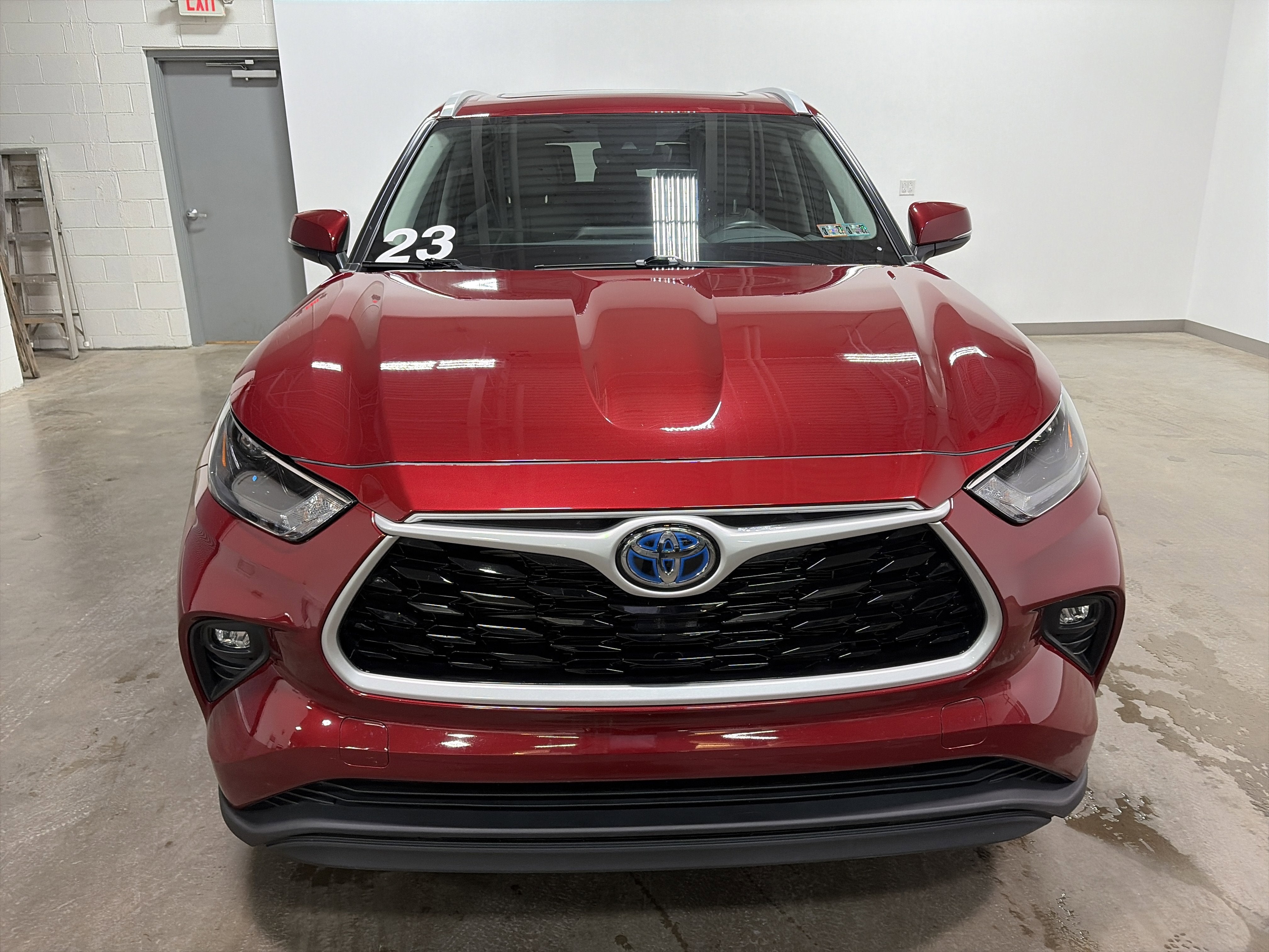 2023 Toyota Highlander Hybrid XLE